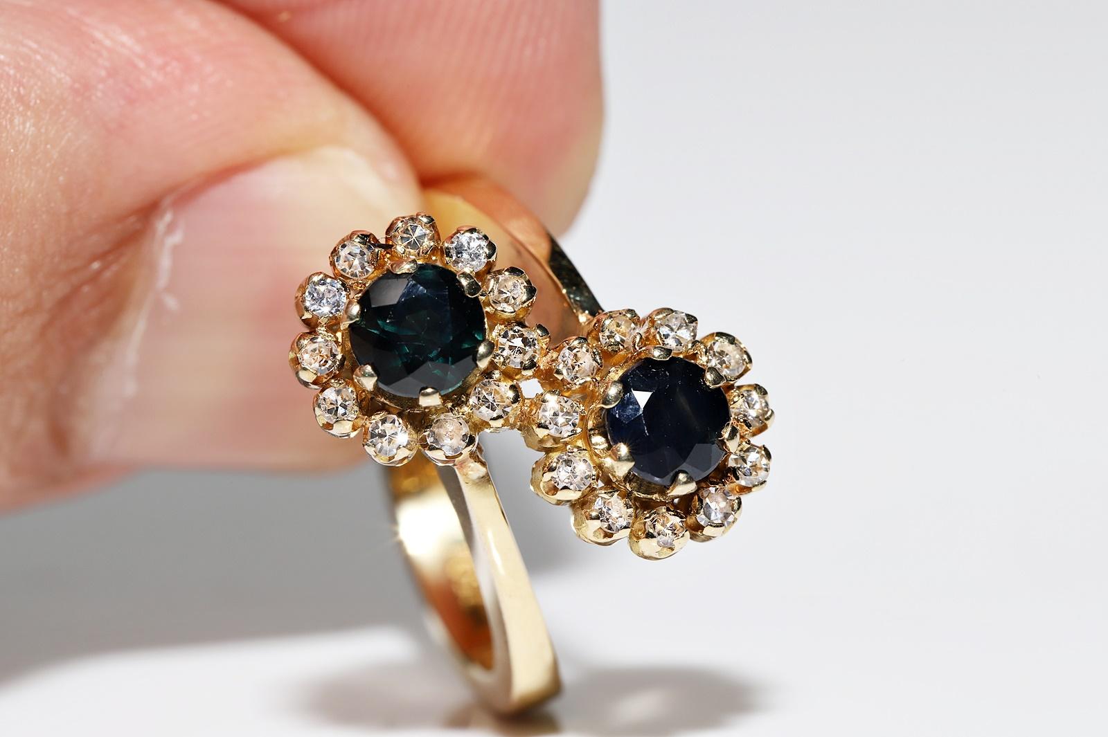 Women's Vintage Circa 1970s 18k Gold Natural Diamond And Sapphire Ring For Sale