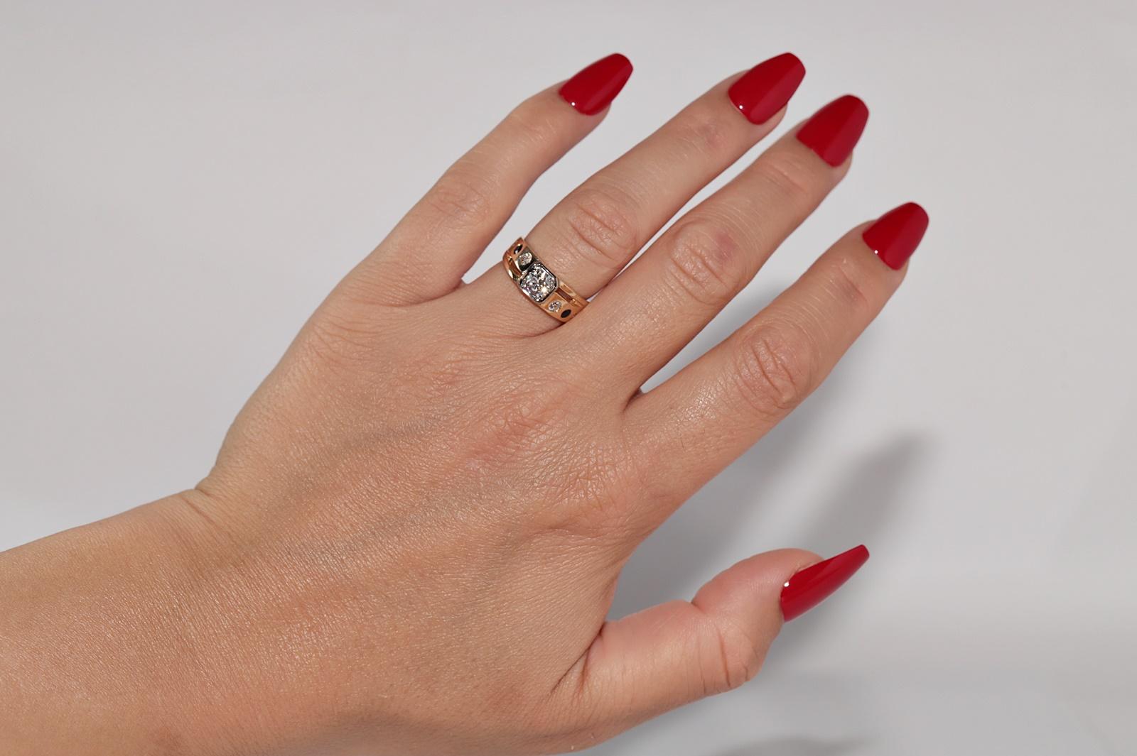 Anello solitario con diamante naturale e zaffiro in oro 18 carati, vintage, circa anni '70 in vendita 10