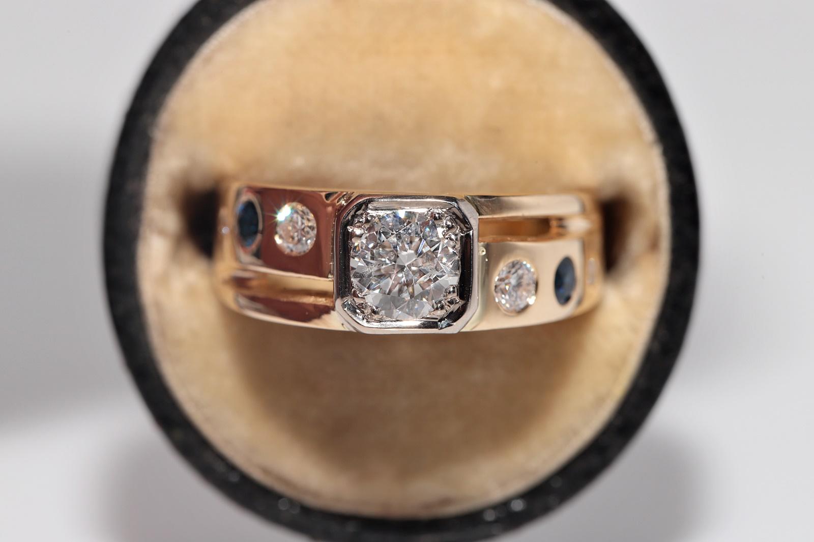 In sehr gutem Zustand.
Das Gesamtgewicht beträgt 6.4 Gramm.
Insgesamt ist der Hauptdiamant 0,50 ct.
Insgesamt ist Seite Diamant 0,13 ct.
Der Diamant hat die Farbe G-H und die Reinheit vs1-s1.
Insgesamt ist Saphir 0,10 ct.
Ringgröße ist US 6
Wir