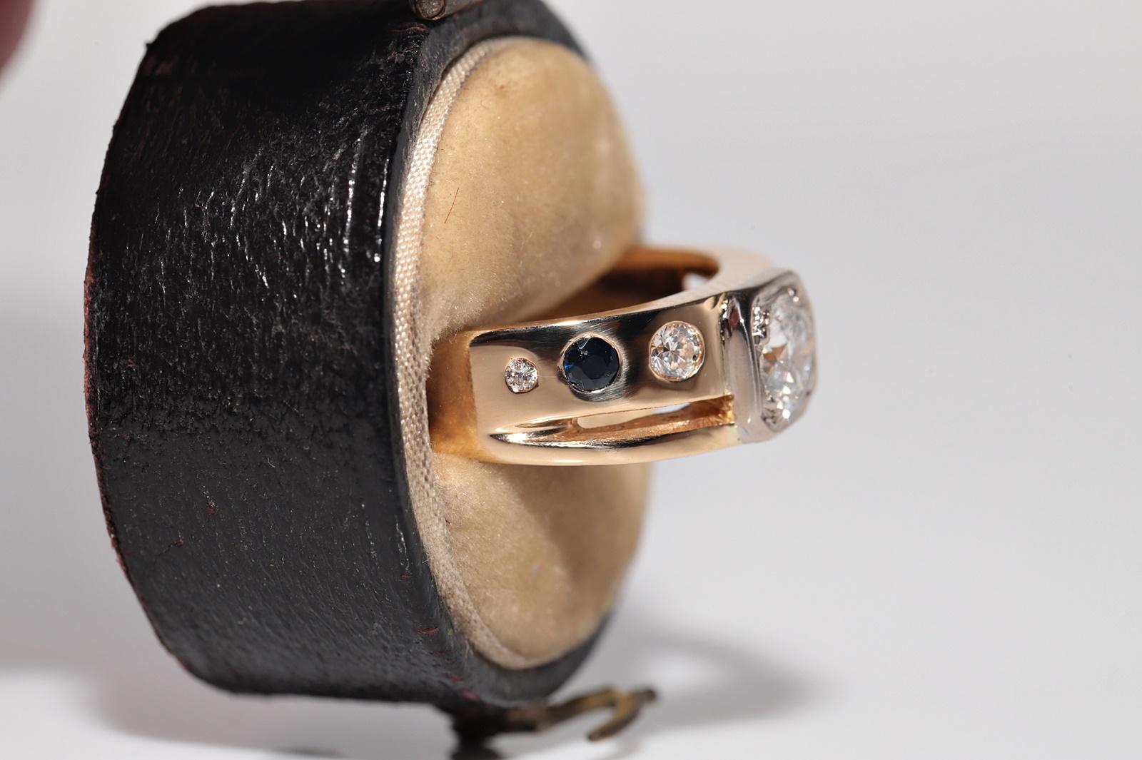 Taglio brillante Anello solitario con diamante naturale e zaffiro in oro 18 carati, vintage, circa anni '70 in vendita