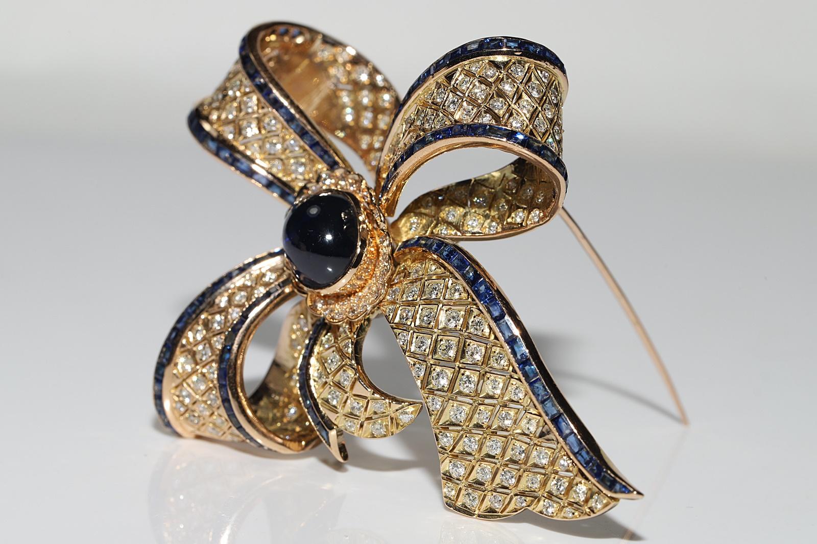 Vintage Circa 1970s 18k Gold Natural Diamond And Sapphire Strong Brooch In Good Condition For Sale In Fatih/İstanbul, 34