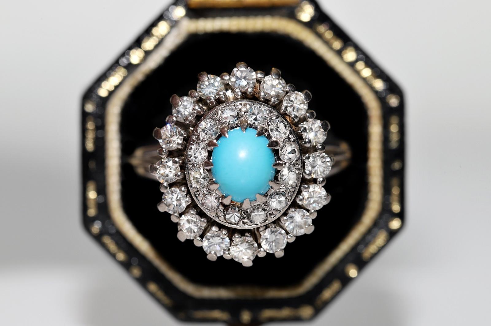 Vintage Circa 1970s 18k Gold Natural Diamond And Turquoise Decorated Ring For Sale 6