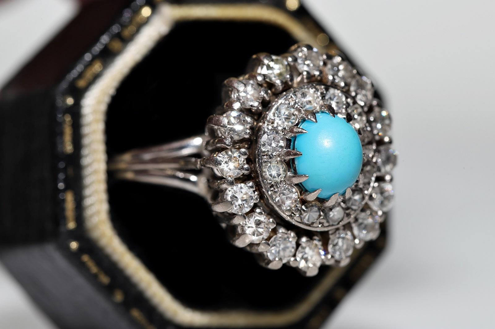 Vintage Circa 1970s 18k Gold Natural Diamond And Turquoise Decorated Ring For Sale 7