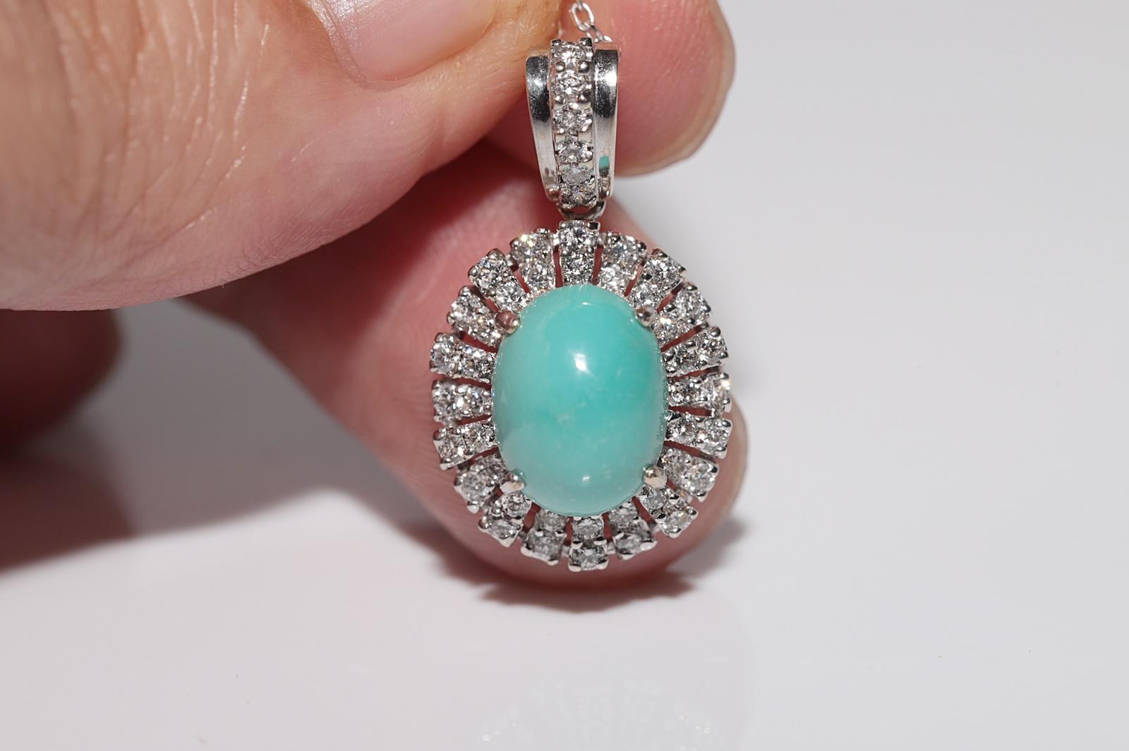 Vintage Circa 1970s 18k Gold Natural Diamond And Turquoise Pendant Necklace For Sale 5