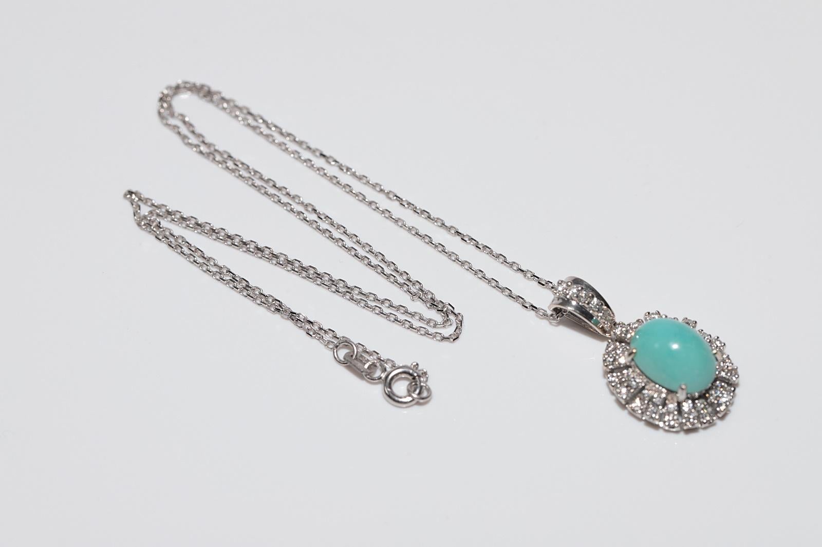 Vintage Circa 1970s 18k Gold Natural Diamond And Turquoise Pendant Necklace For Sale 8