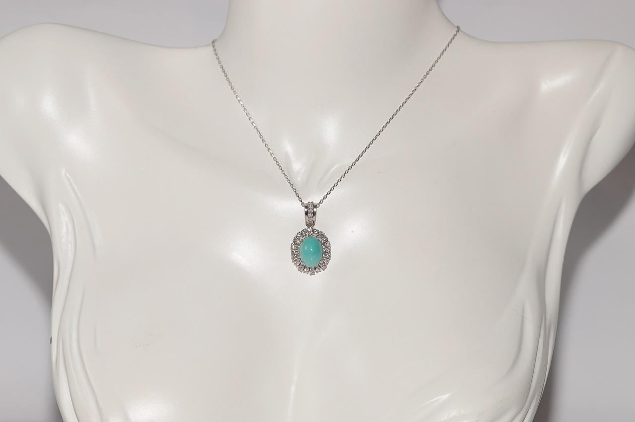 Retro Vintage Circa 1970s 18k Gold Natural Diamond And Turquoise Pendant Necklace For Sale