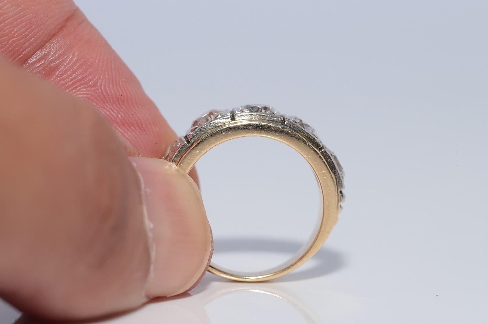 Anello a fascia decorato con diamanti naturali in oro 18k, CIRCA ANNI 70 in vendita 5