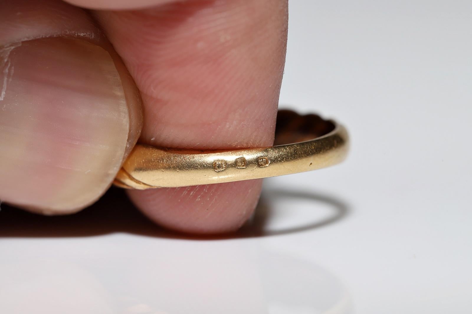 Vintage Circa 1970er Jahre 18k Gold Natürlicher Diamant Dekorierter Ring mit natürlichem Diamant  im Angebot 6
