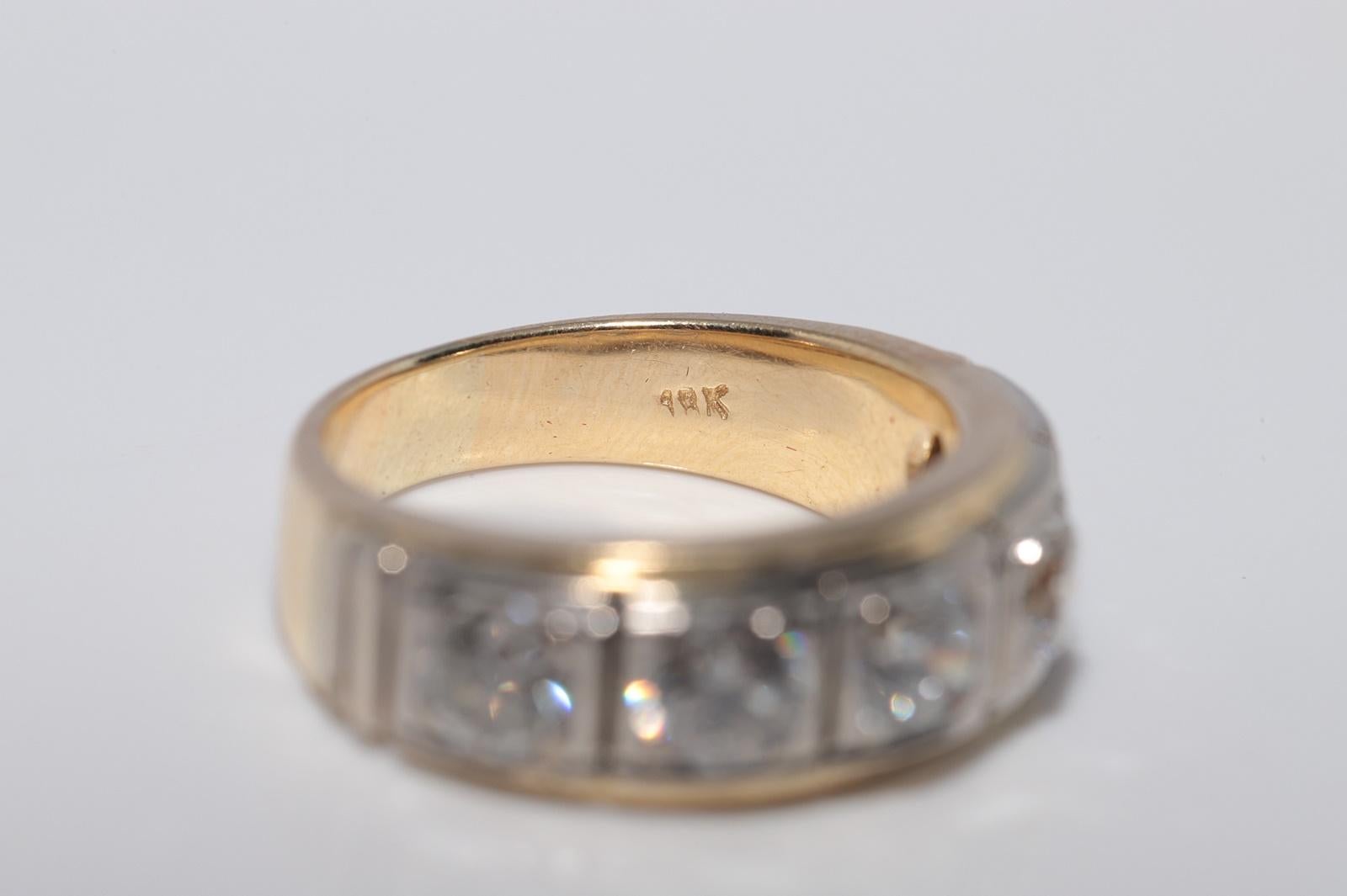 Anello a fascia decorato con diamanti naturali in oro 18k, CIRCA ANNI 70 in vendita 8
