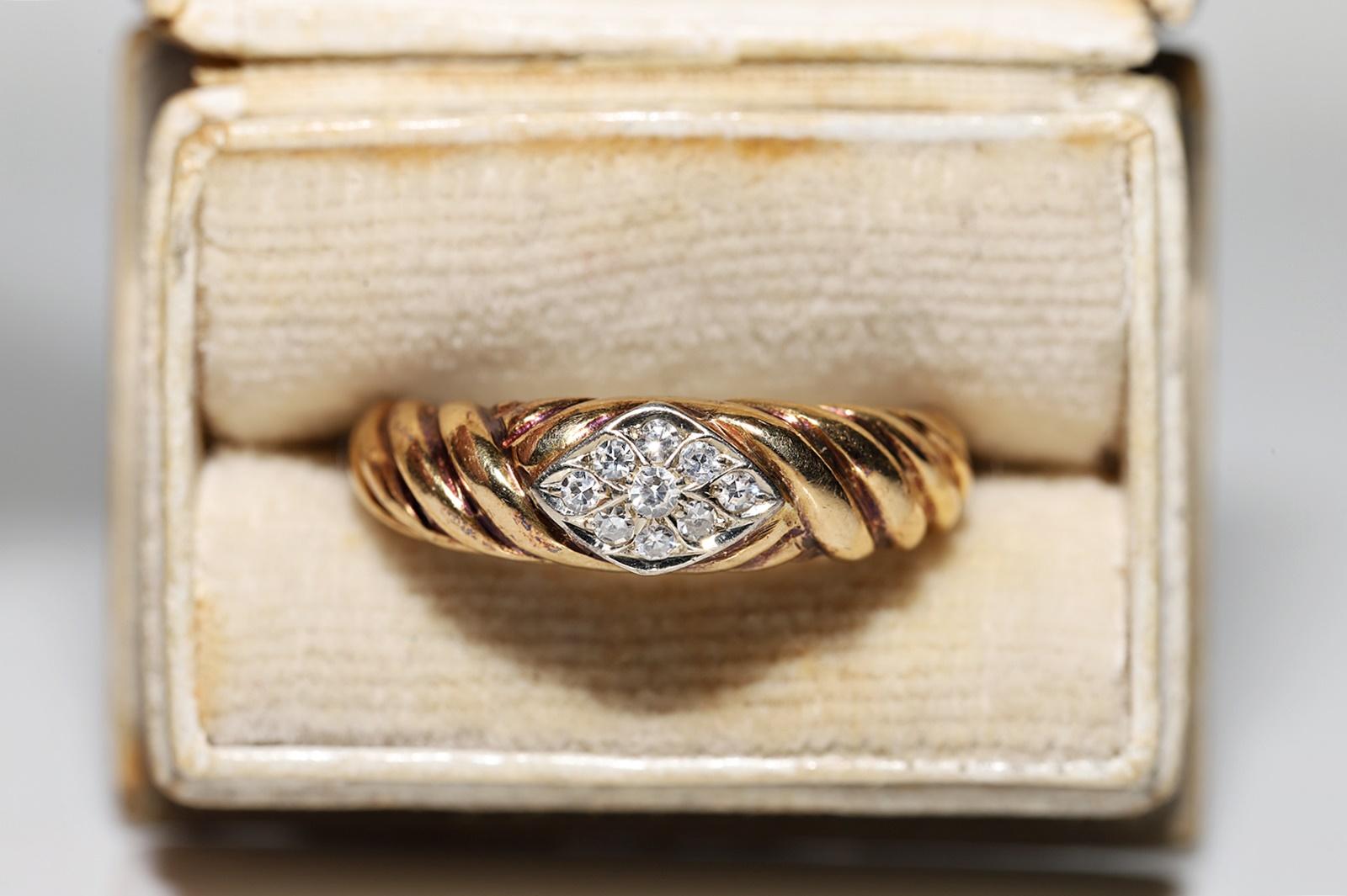 Brilliant Cut Vintage Circa 1970s 18k Gold Natural Diamond Decorated Band Ring  For Sale