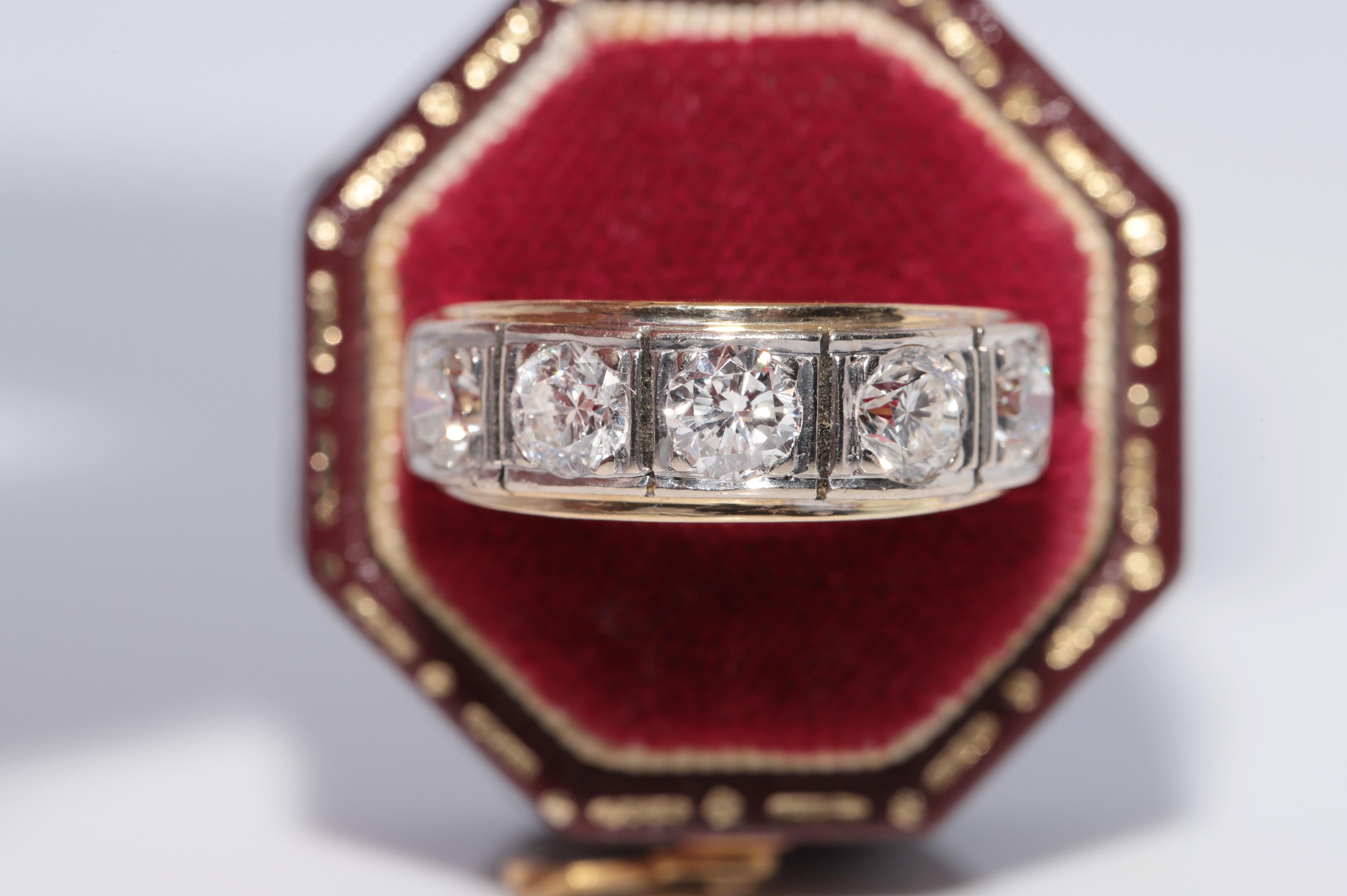 Donna Anello a fascia decorato con diamanti naturali in oro 18k, CIRCA ANNI 70 in vendita