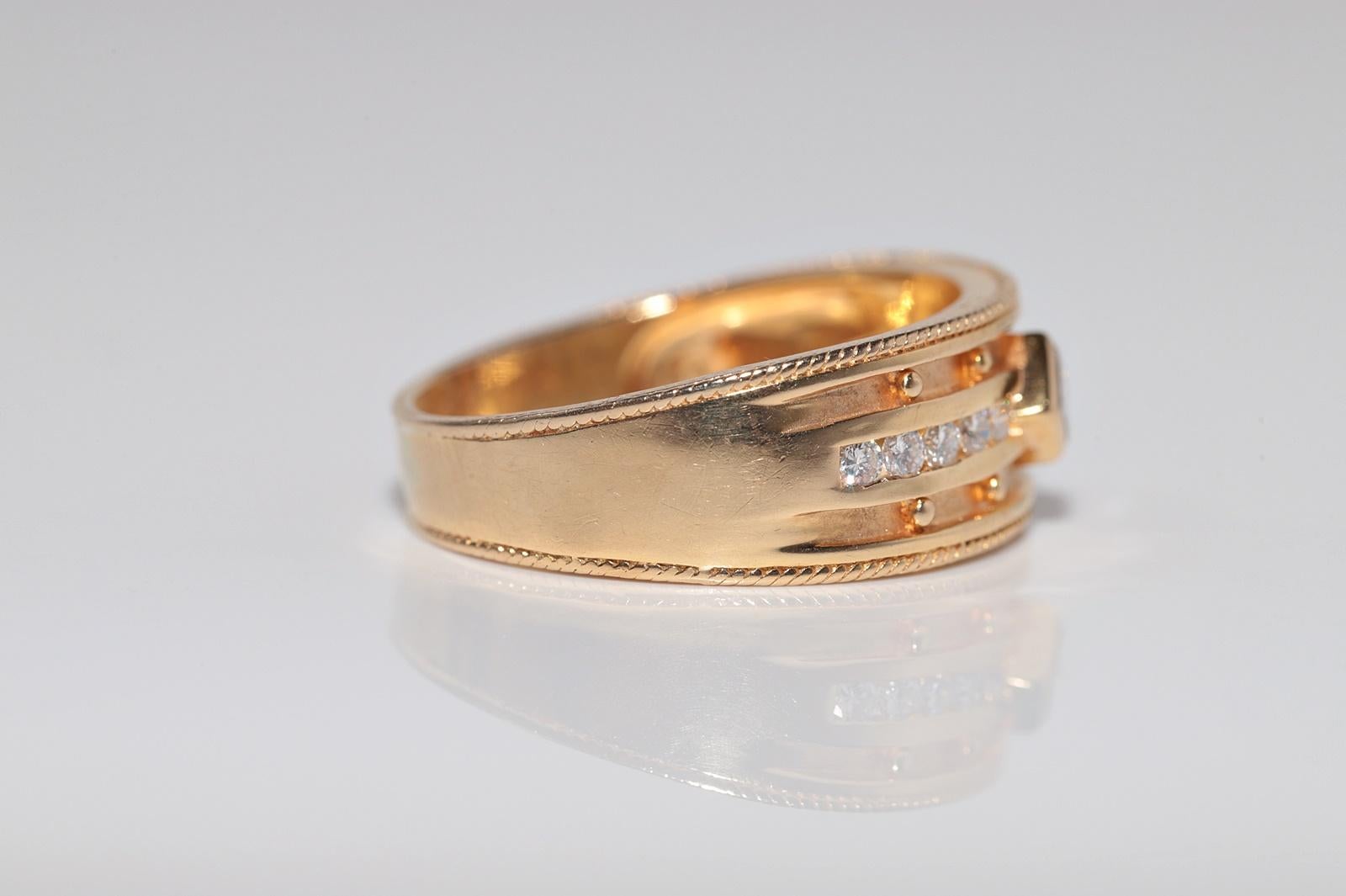 Vintage Circa 1970er Jahre 18k Gold Natürlicher Diamant Dekorierter Ring mit natürlichem Diamant im Angebot 1