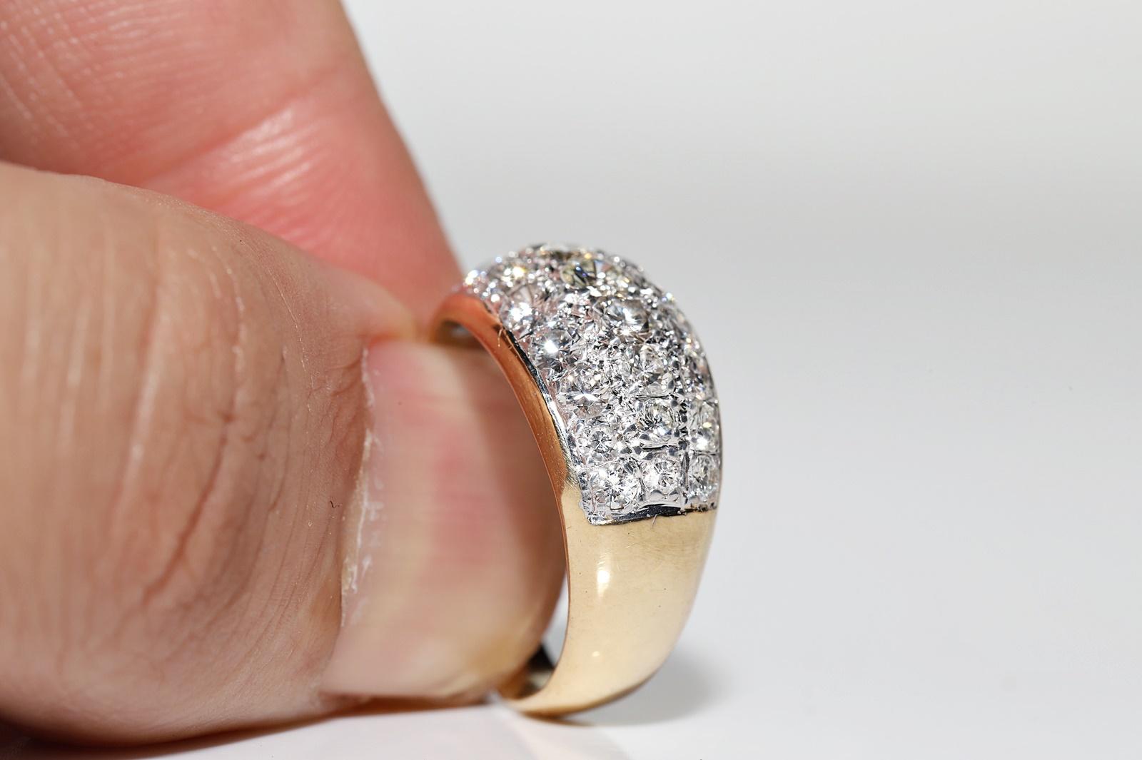 Vintage Circa 1970er Jahre 18k Gold Natürlicher Diamant Dekorierter Ring mit natürlichem Diamant  im Angebot 3