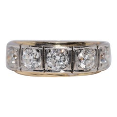 Vintage Circa 1970s 18k Gold Natural Diamond Decorated Band Ring