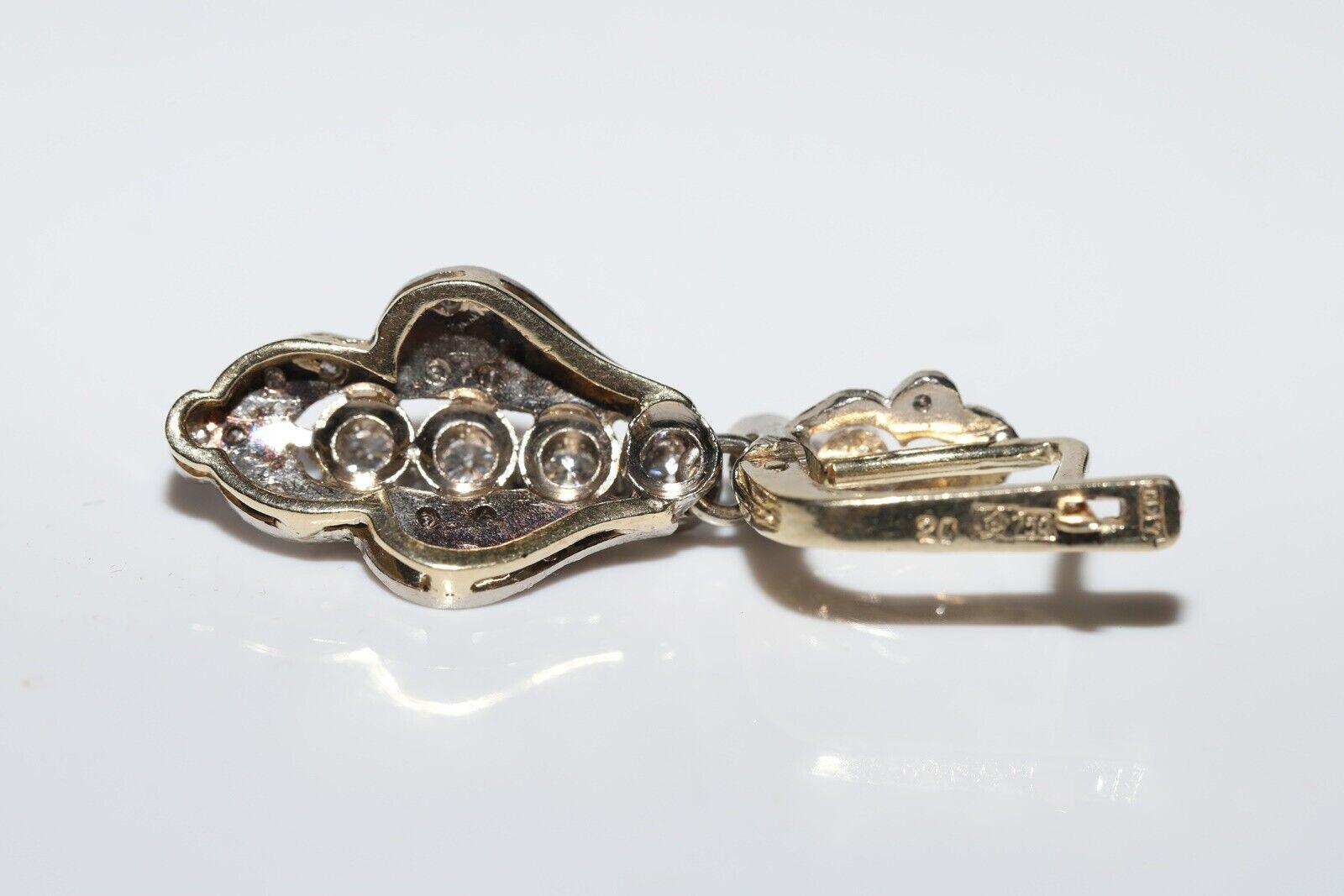 Vintage Circa 1970er Jahre 18k Gold Natürlicher Diamant Dekorierter Tropfenohrring Damen im Angebot