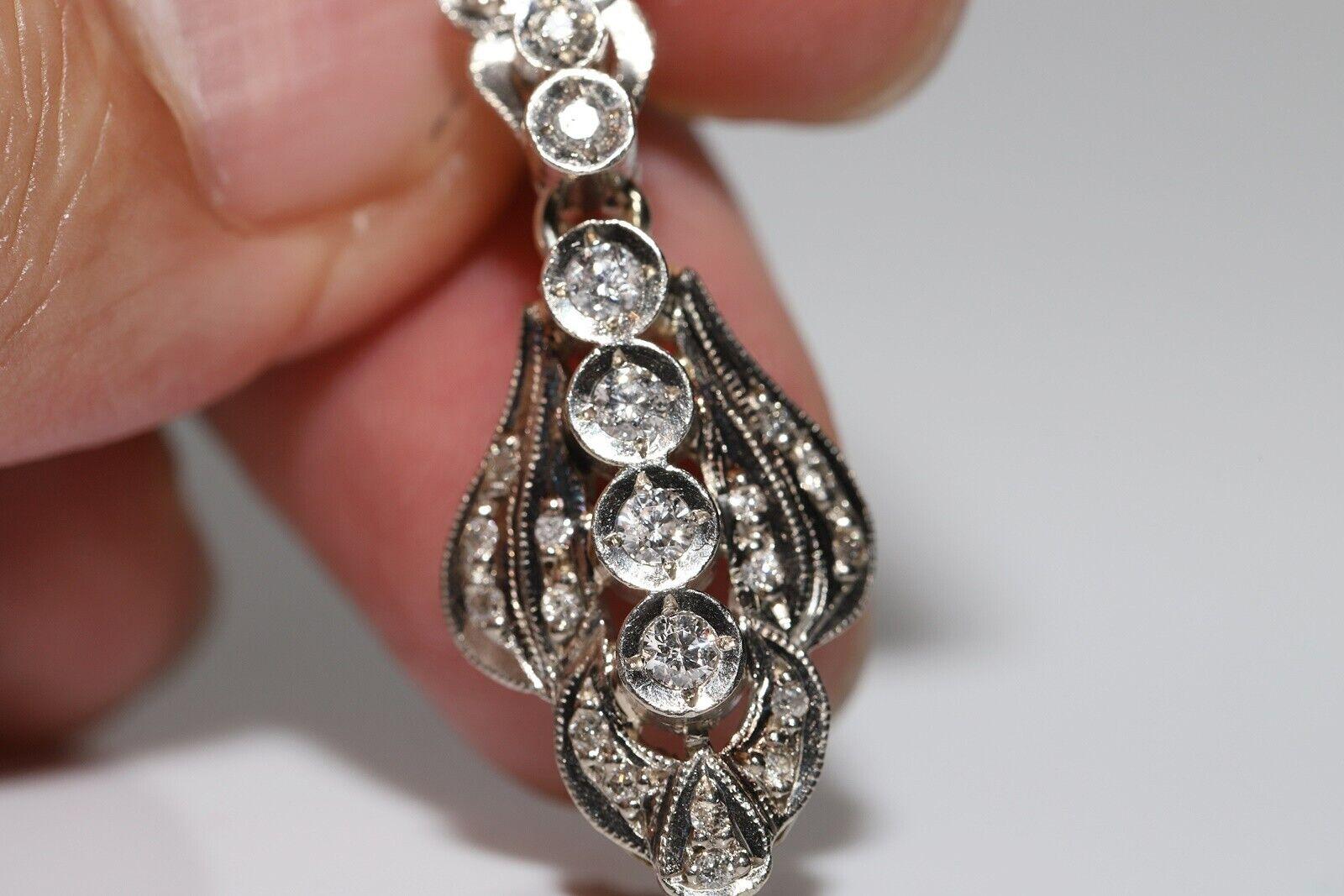Vintage Circa 1970er Jahre 18k Gold Natürlicher Diamant Dekorierter Tropfenohrring im Angebot 3