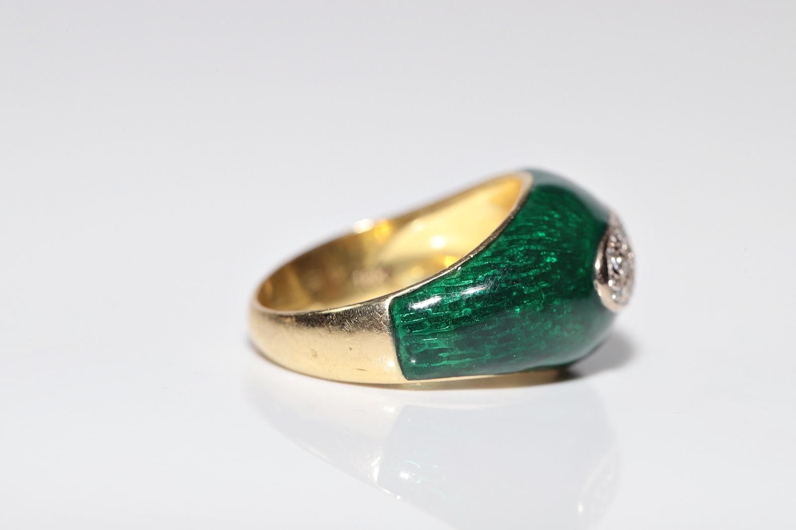 Vintage Circa 1970s 18k Gold Natural Diamond Decorated Enamel Ring For Sale 6