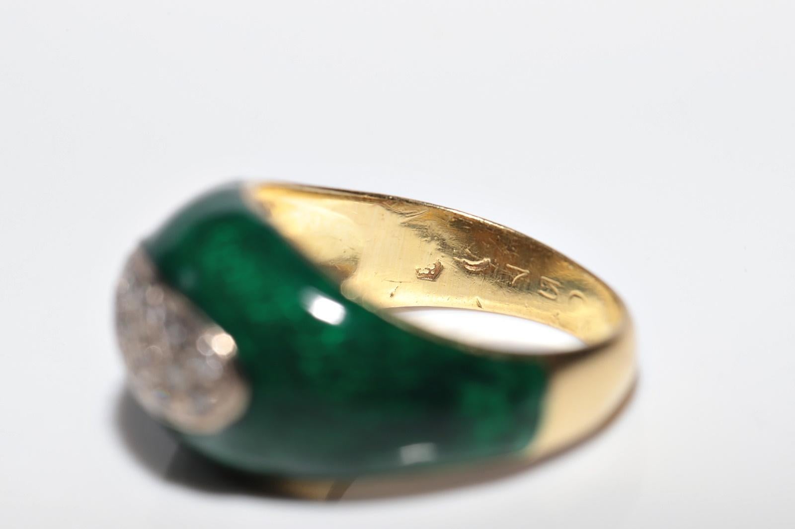 Vintage Circa 1970s 18k Gold Natural Diamond Decorated Enamel Ring For Sale 11