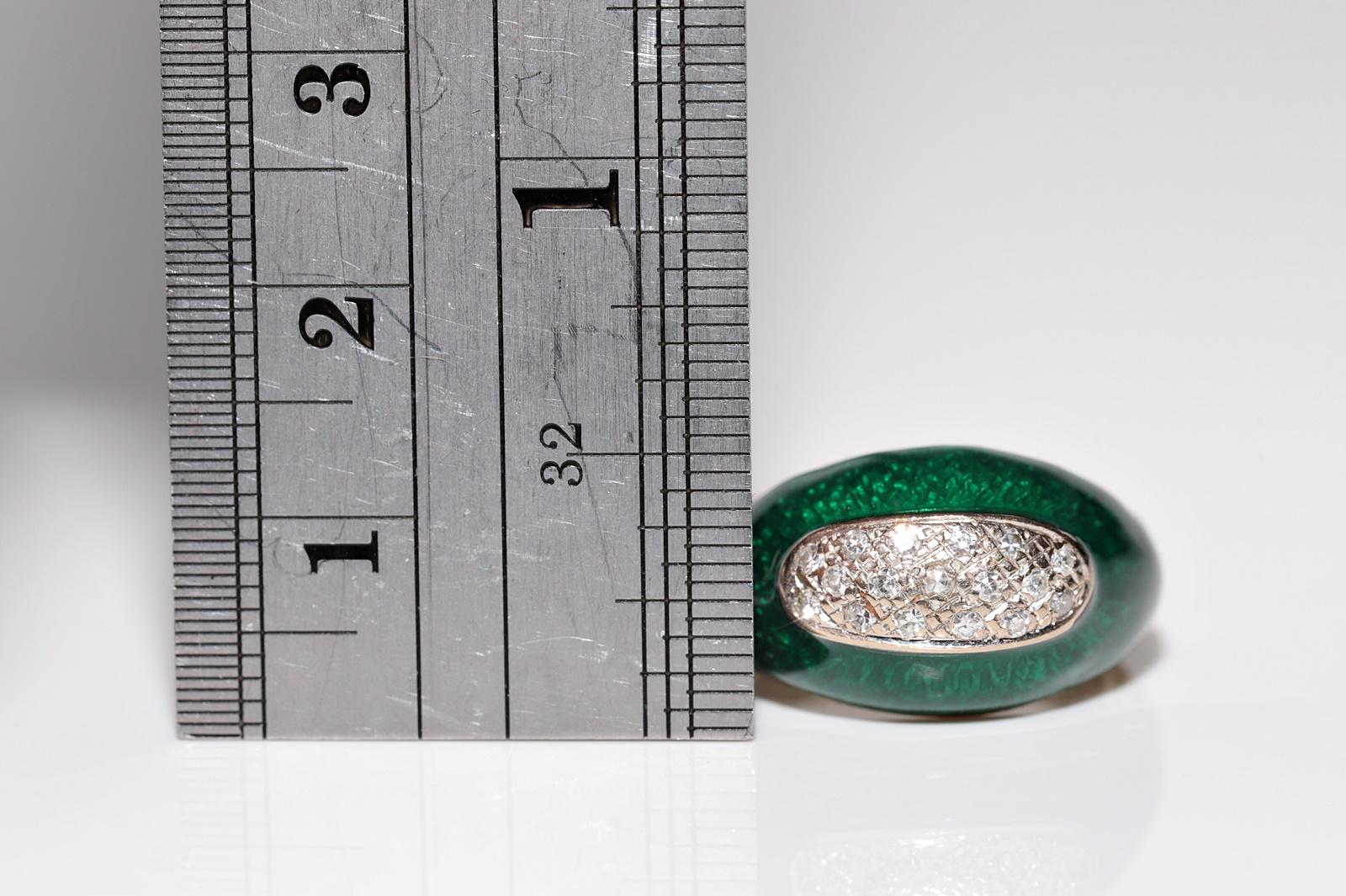 Vintage Circa 1970s 18k Gold Natural Diamond Decorated Enamel Ring For Sale 12