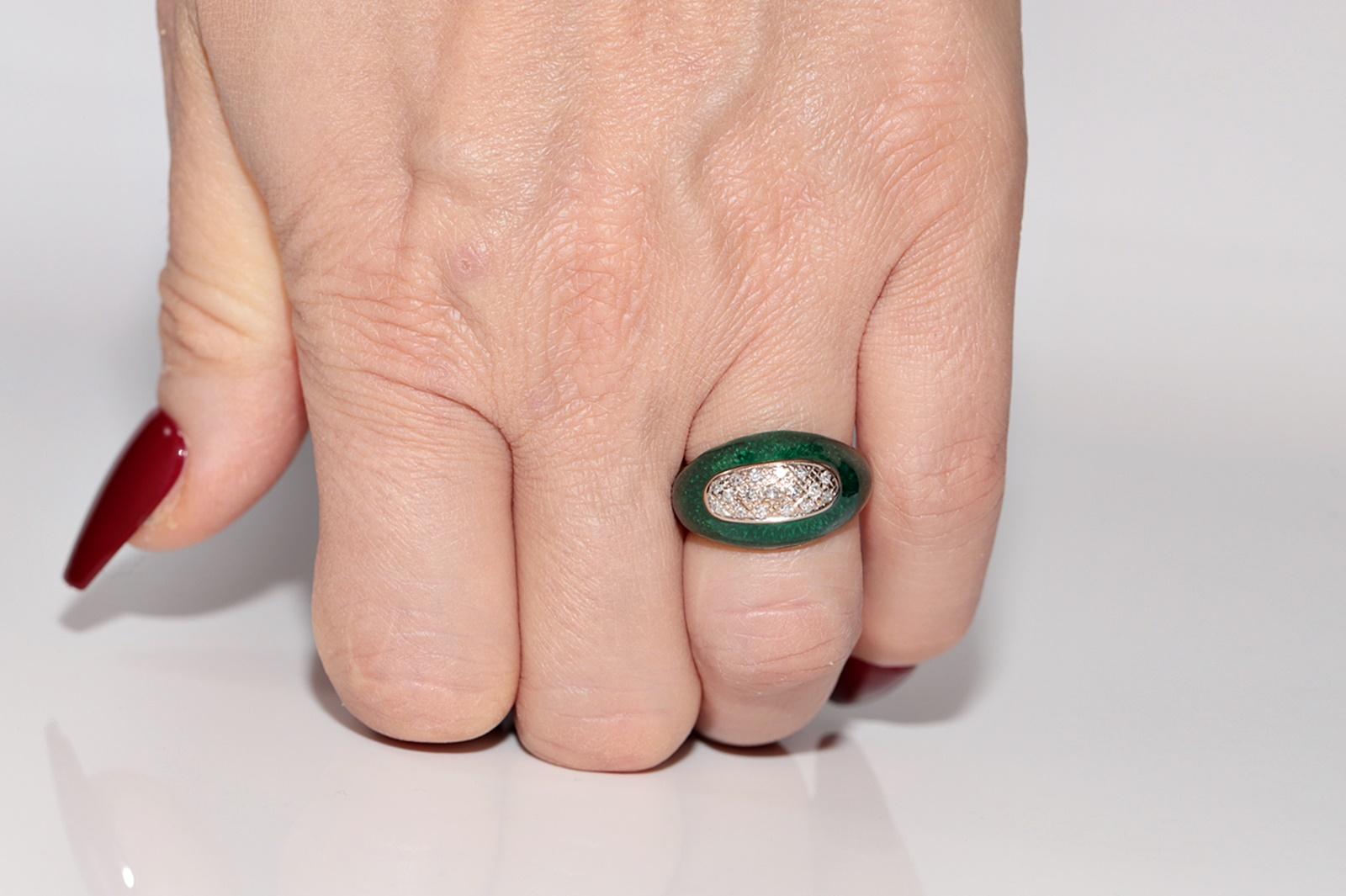 Vintage Circa 1970s 18k Gold Natural Diamond Decorated Enamel Ring For Sale 1