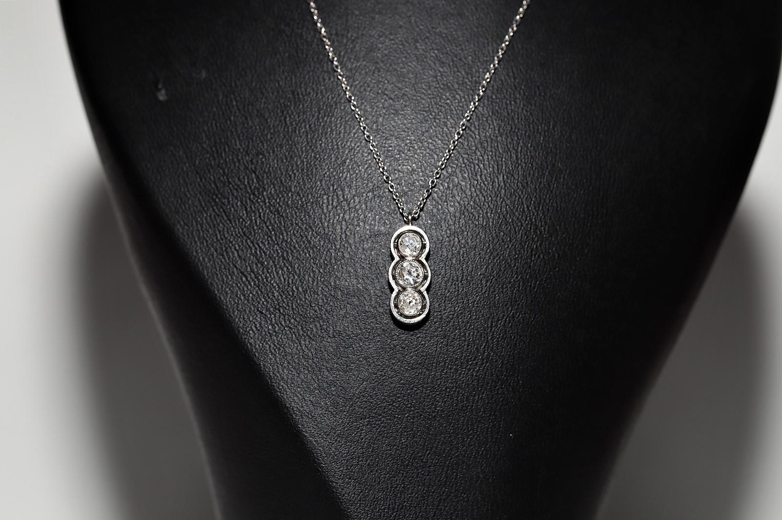 Vintage CIRCA 1970er Jahre 18k Gold natürlichen Diamanten verziert Anhänger Halskette (Brillantschliff) im Angebot