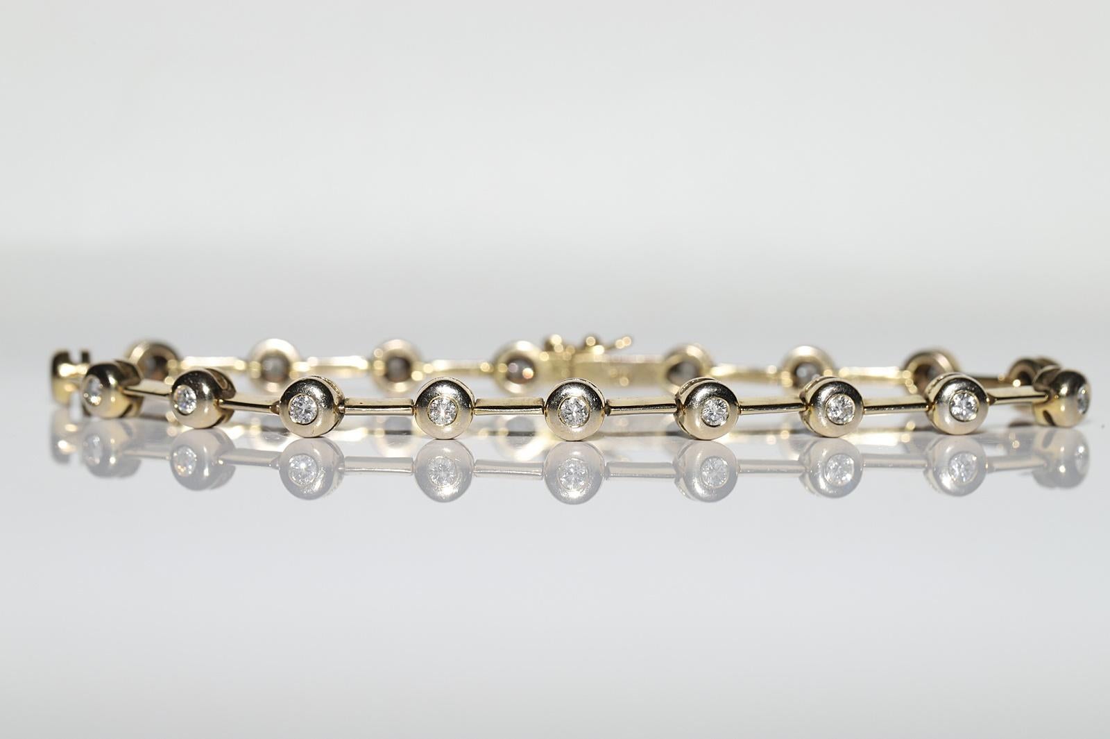 Vintage Circa 1970er Jahre 18k Gold Natürliches verziertes hübsches Vintage-Armband mit Diamanten im Zustand „Gut“ im Angebot in Fatih/İstanbul, 34