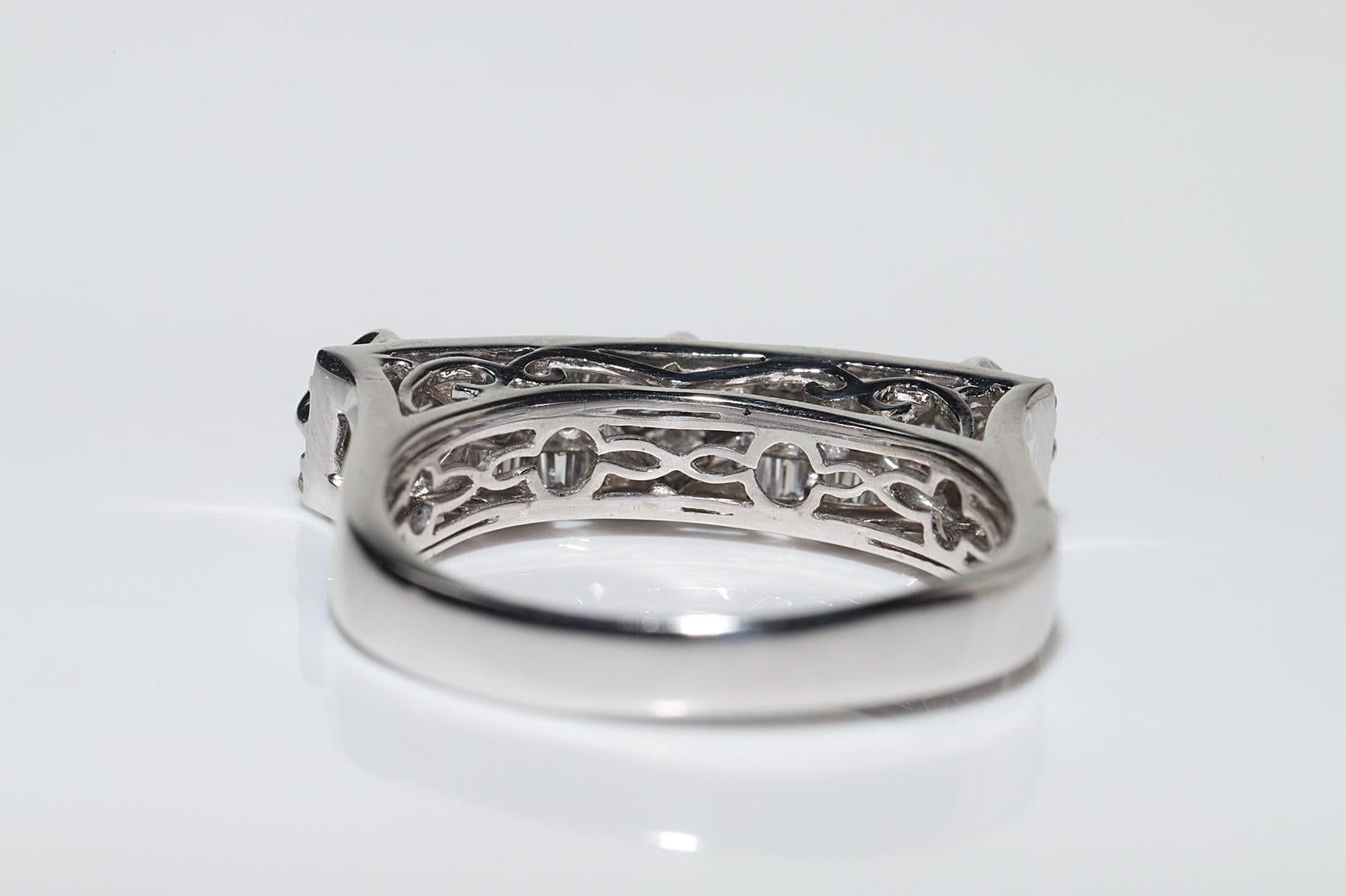 Vintage Circa 1970s 18k Gold Natural Diamond Decorated Ring For Sale 5