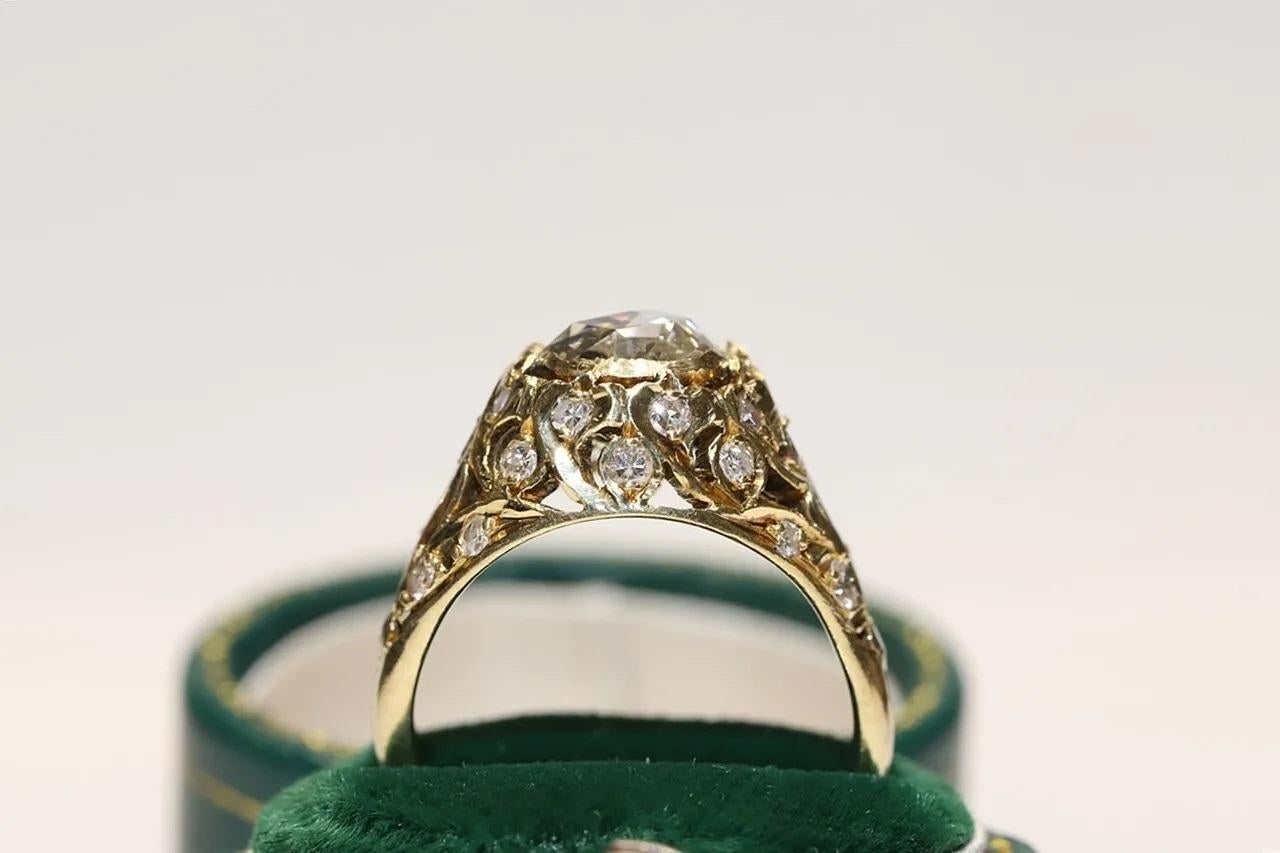 Vintage Circa 1970s 18k Gold Natural Diamond Decorated Ring For Sale 6