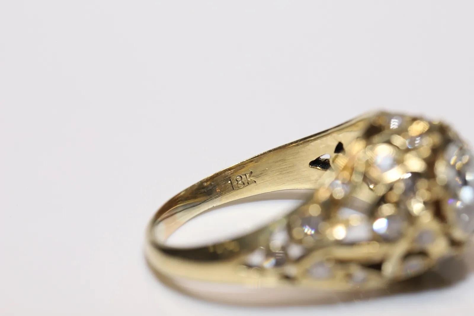 Vintage Circa 1970er Jahre 18k Gold Natürlicher Diamant Dekorierter Vintage-Ring im Angebot 7