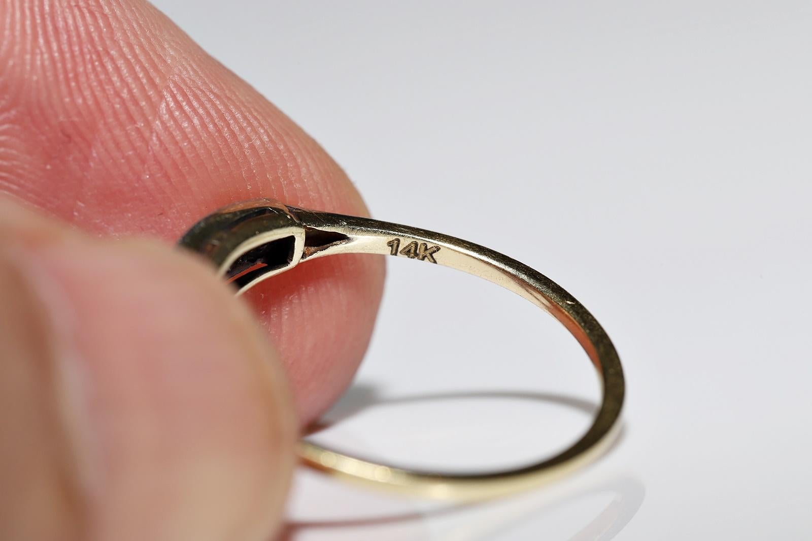 Vintage Circa 1970er Jahre 18k Gold Natürlicher Diamant Dekorierter Vintage-Ring im Angebot 7