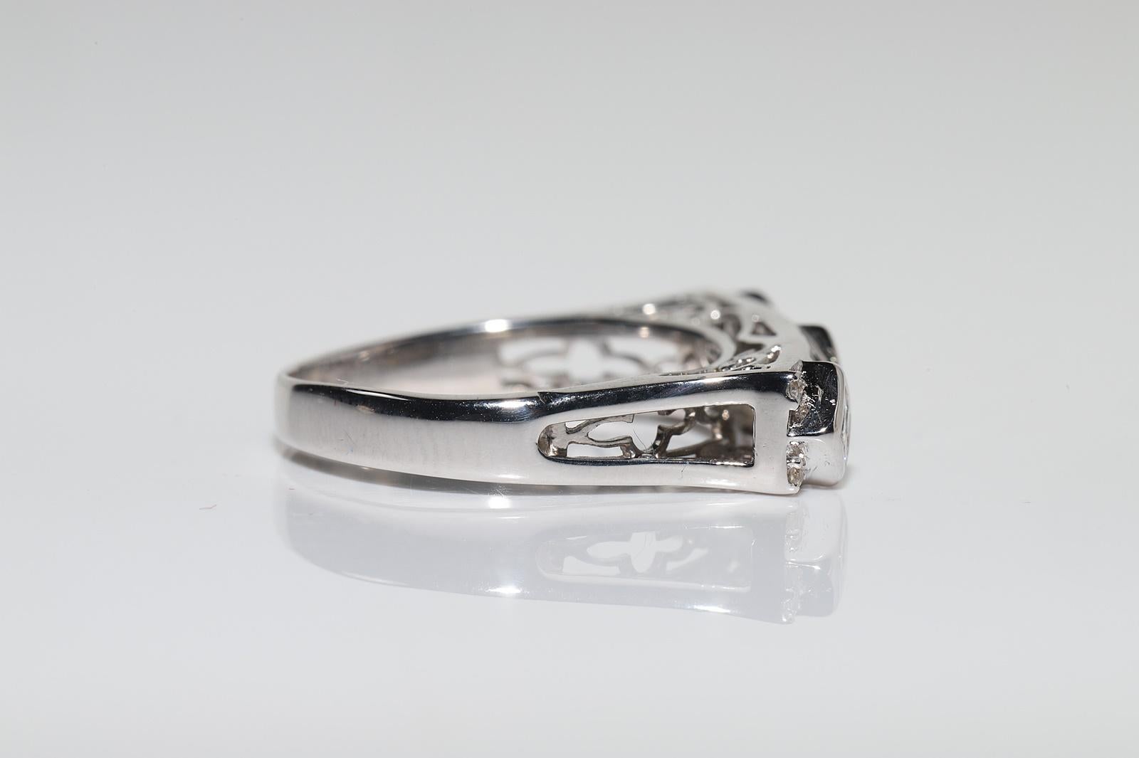 Women's Vintage Circa 1970s 18k Gold Natural Diamond Decorated Ring For Sale