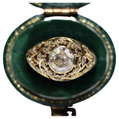 Retro Circa 1970s 18k Gold Natural Diamond Decorated Ring