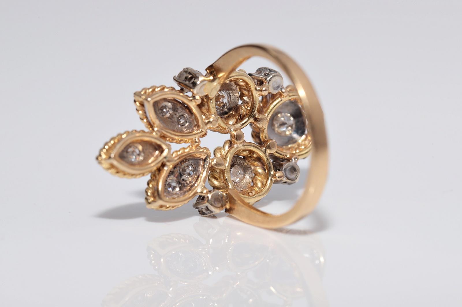 Vintage Circa 1970er Jahre 18k Gold Natürlicher Diamant Dekorierter Seil Design Ring im Angebot 1