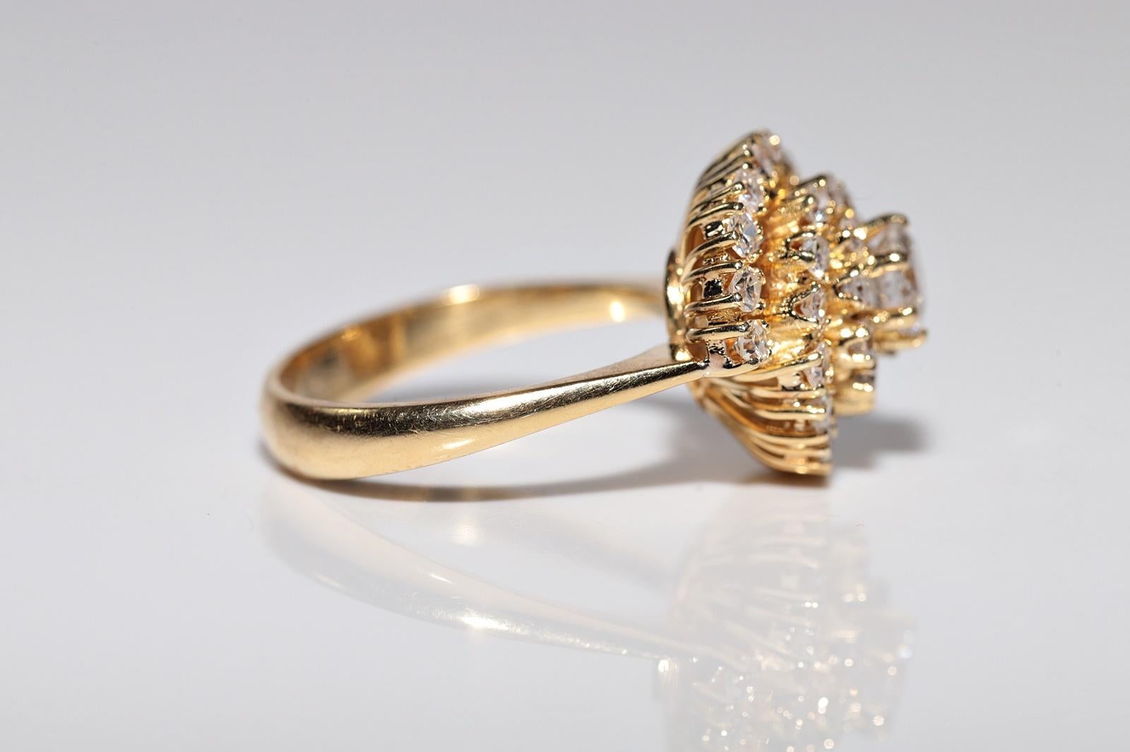 Women's Vintage Circa 1970s 18k Gold Natural Diamond Decorated Snail Style Ring For Sale