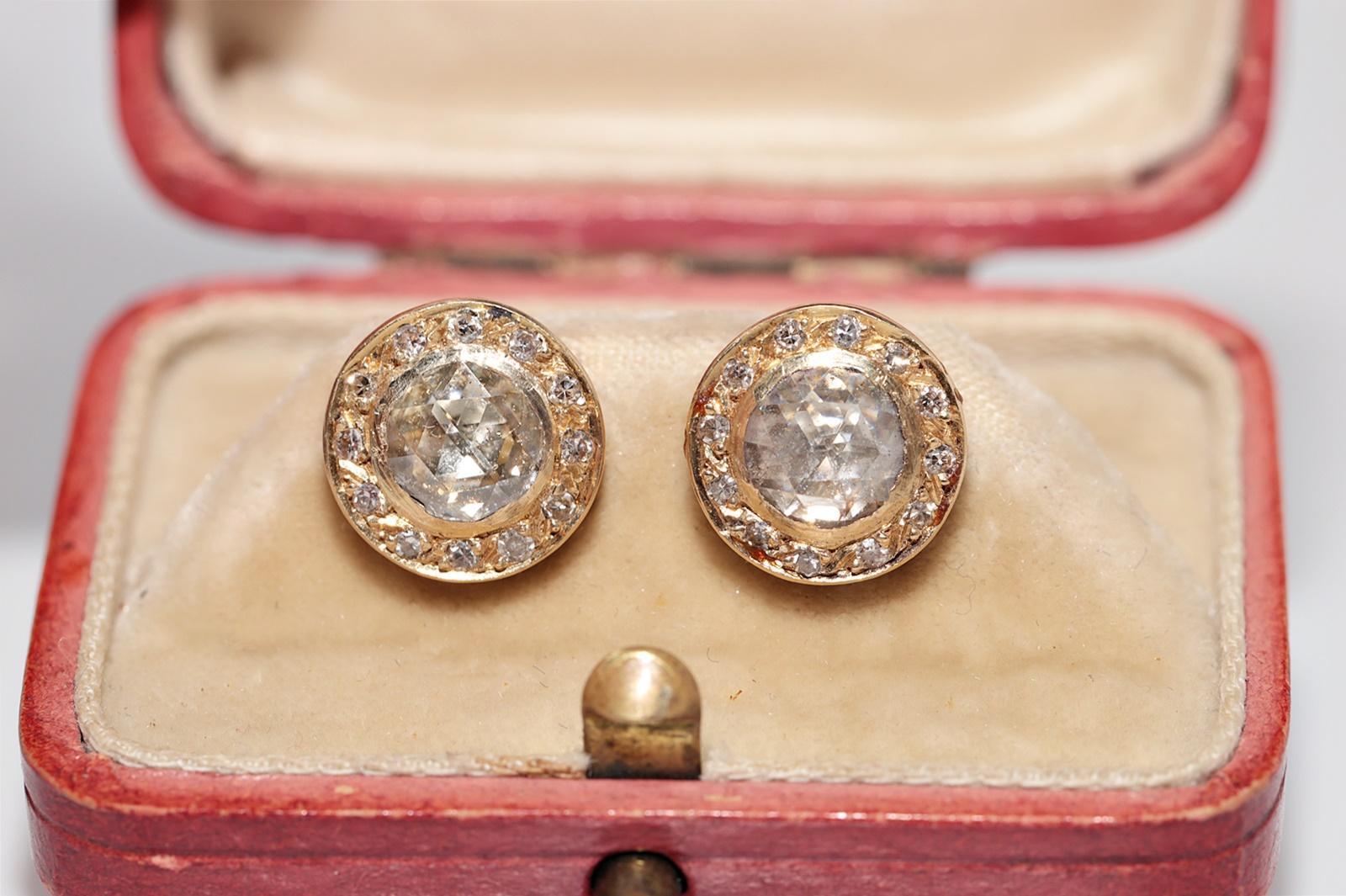 In sehr gutem Zustand.
Das Gesamtgewicht beträgt 4.5 Gramm.
Insgesamt ist der Diamant im Rosenschliff 0,70 ct.
Insgesamt ist Seite Brillantschliff Diamant 0.22 ct.
Der Diamant hat die Farbe H-I-JK-L und die Reinheit s1-s2.
Die Schachtel ist nicht