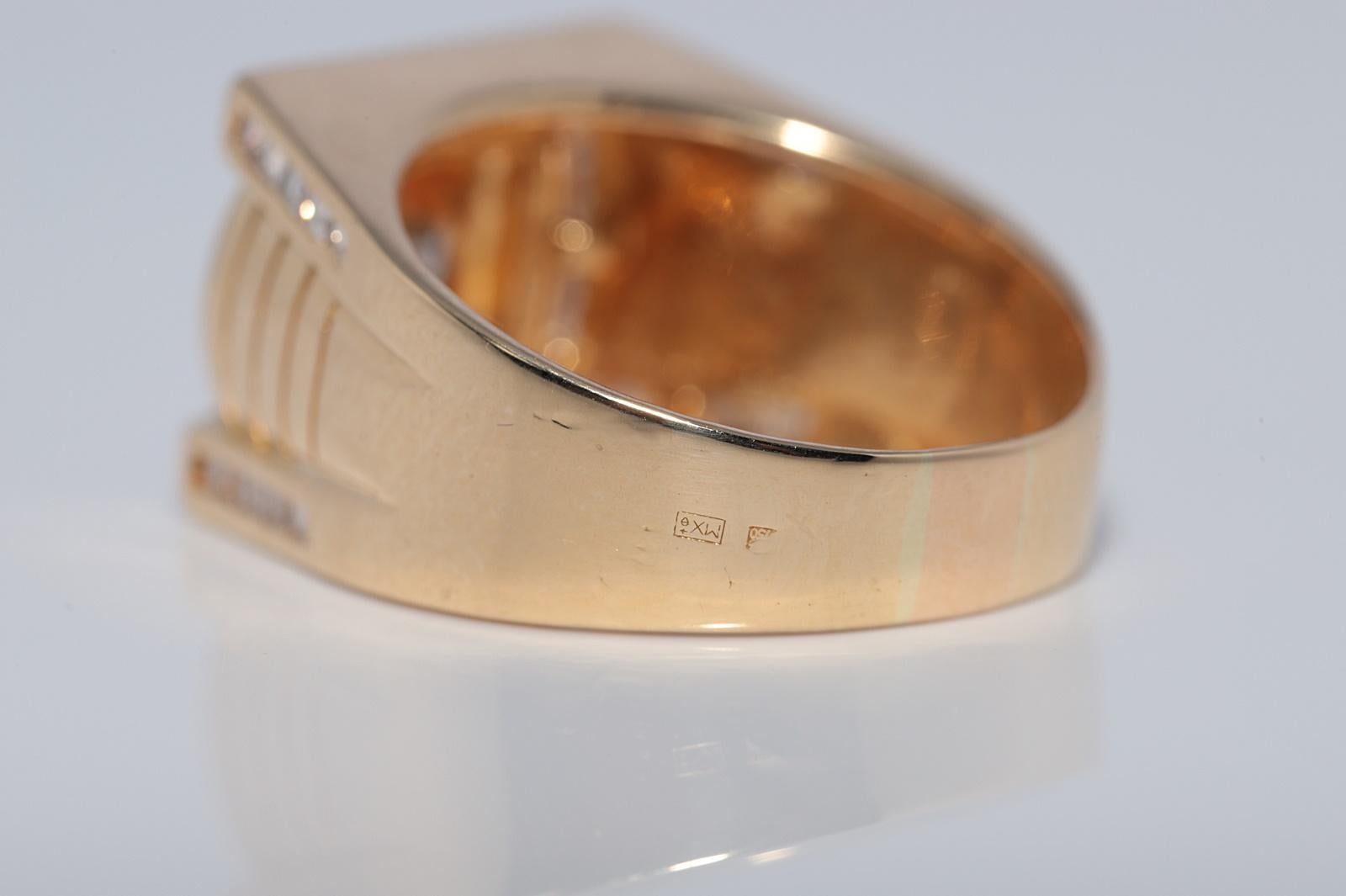 Vintage CIRCA 1970er Jahre 18k Gold natürlichen Diamanten verziert Quadrat Stil Unisex Ring im Angebot 6