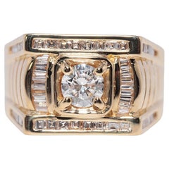 Vintage Circa 1970 Or 18k Diamants Naturels Décorés Style Carré Bague Unisexe