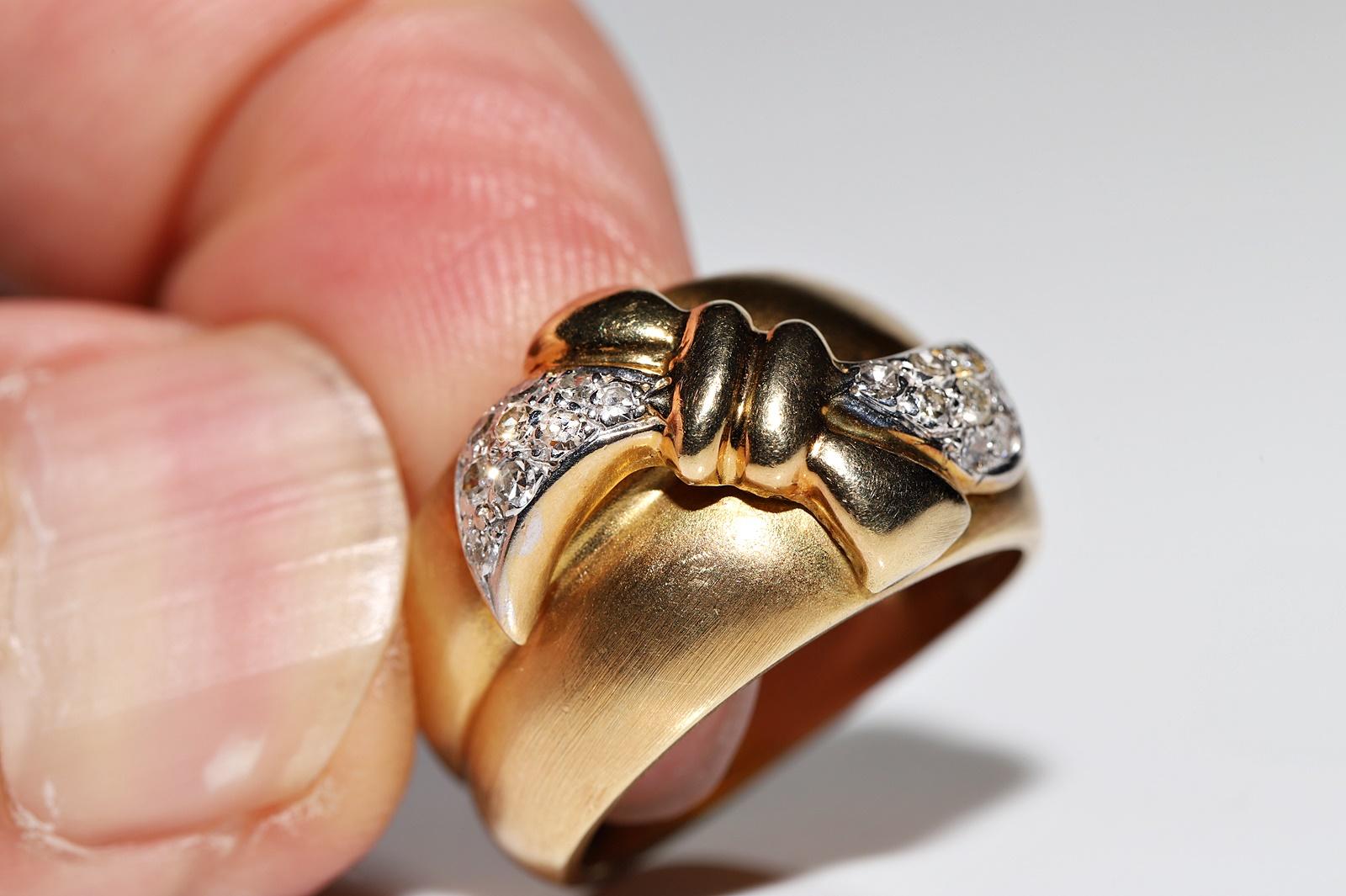 Vintage Circa 1970er Jahre 18k Gold Natürlicher Diamant Dekorierter starker Ring im Angebot 5