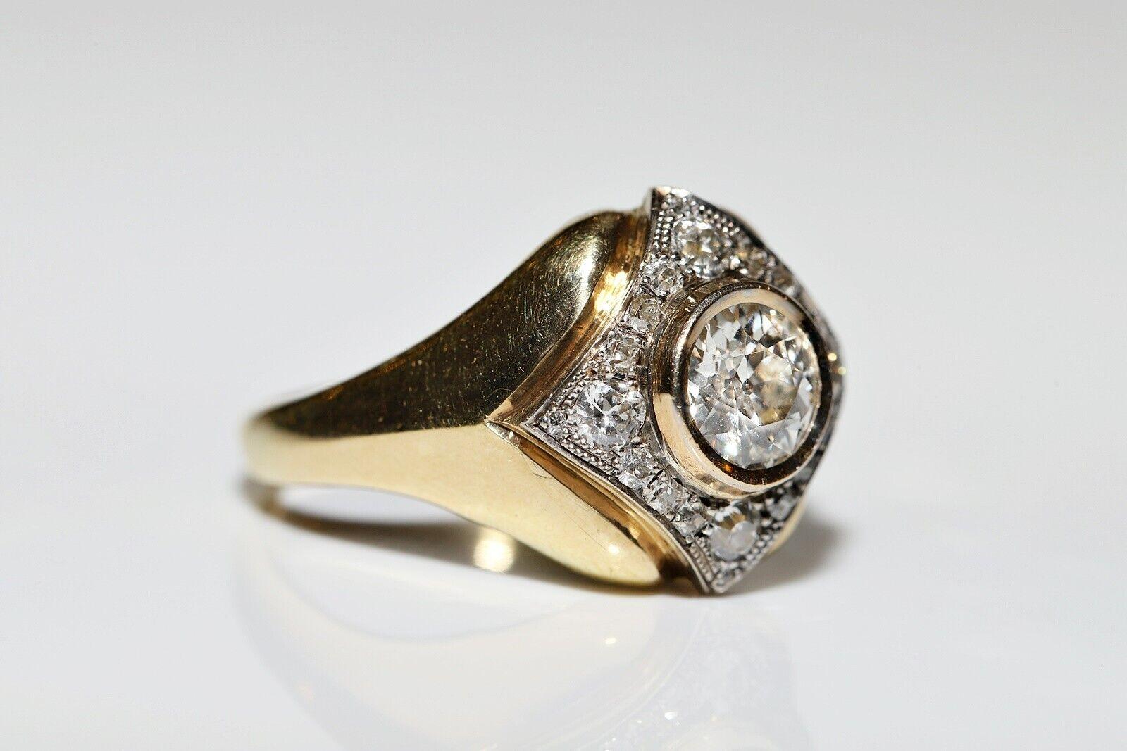 Vintage Circa 1970s 18k Gold Natural Diamond Decorated Strong Ring For Sale 7