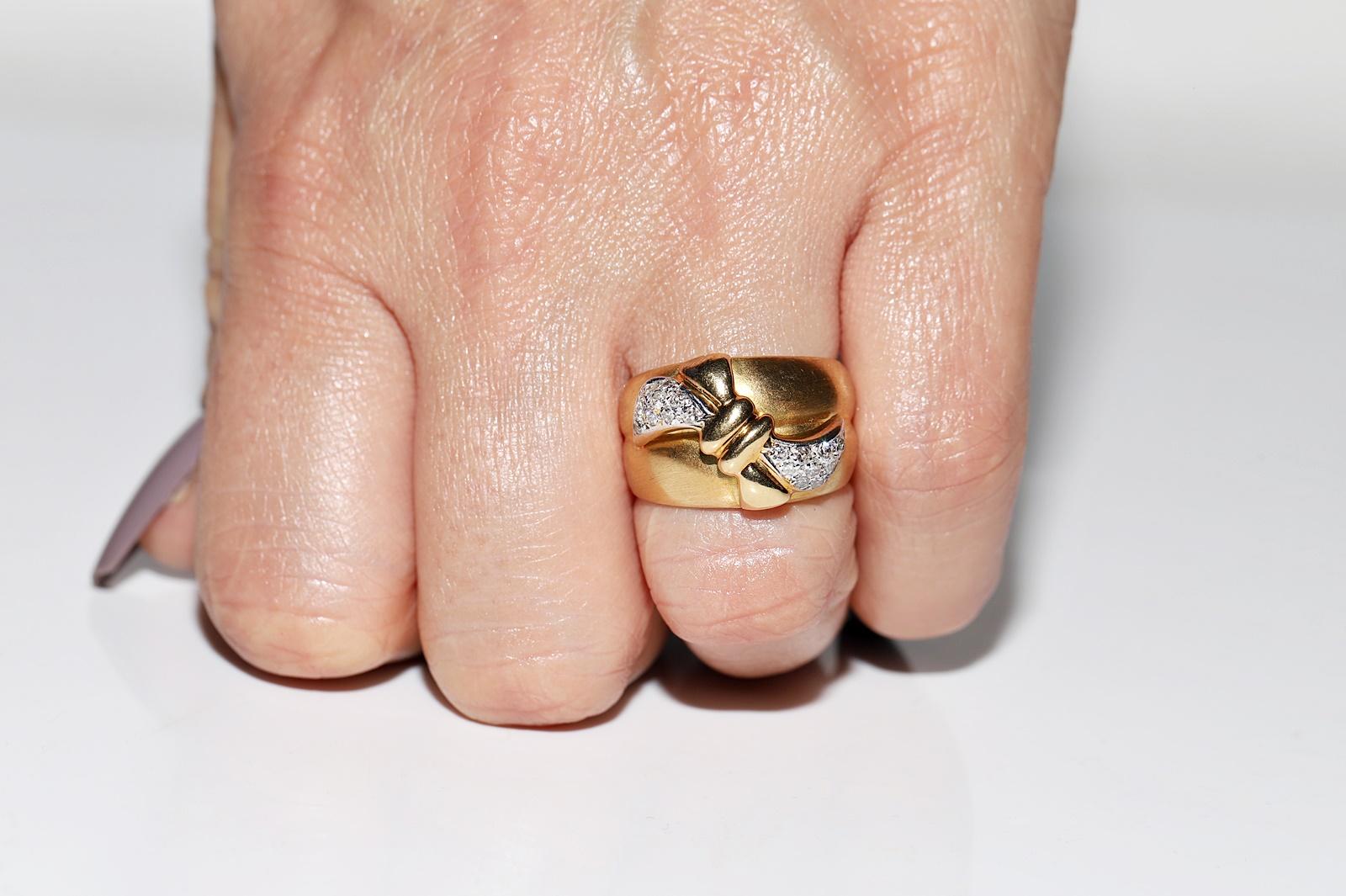 Rétro Anello forte in oro 18k con diamanti naturali decorati, CIRCA ANNI 70 in vendita