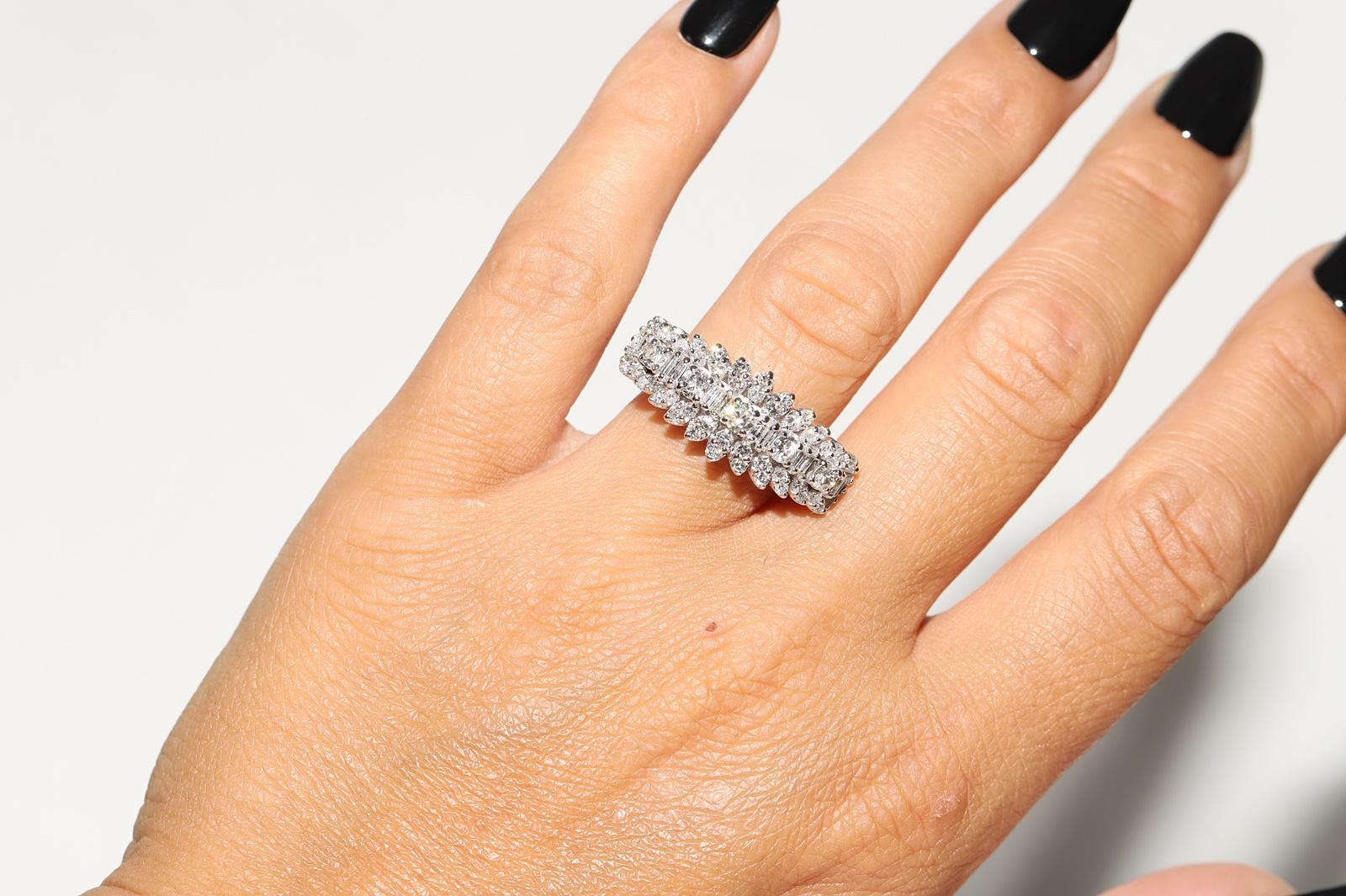 Rétro Anello forte in oro 18k con diamanti naturali decorati, CIRCA ANNI 70 in vendita