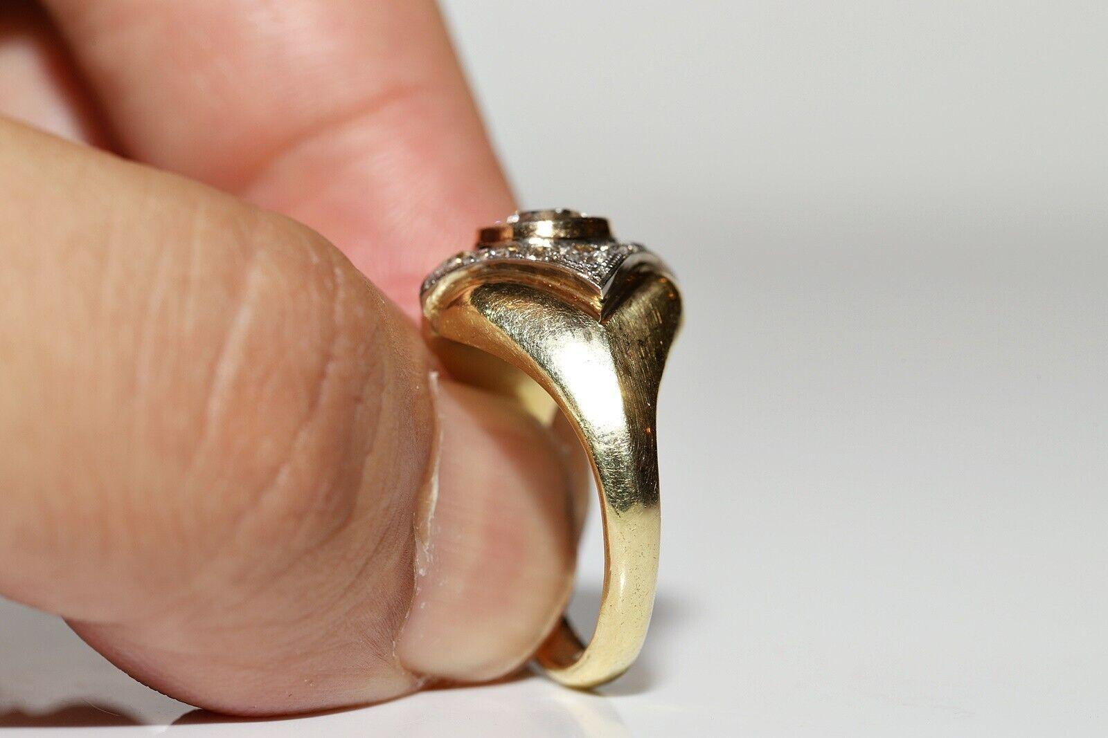 Vintage Circa 1970er Jahre 18k Gold Natürlicher Diamant Dekorierter starker Ring (Brillantschliff) im Angebot