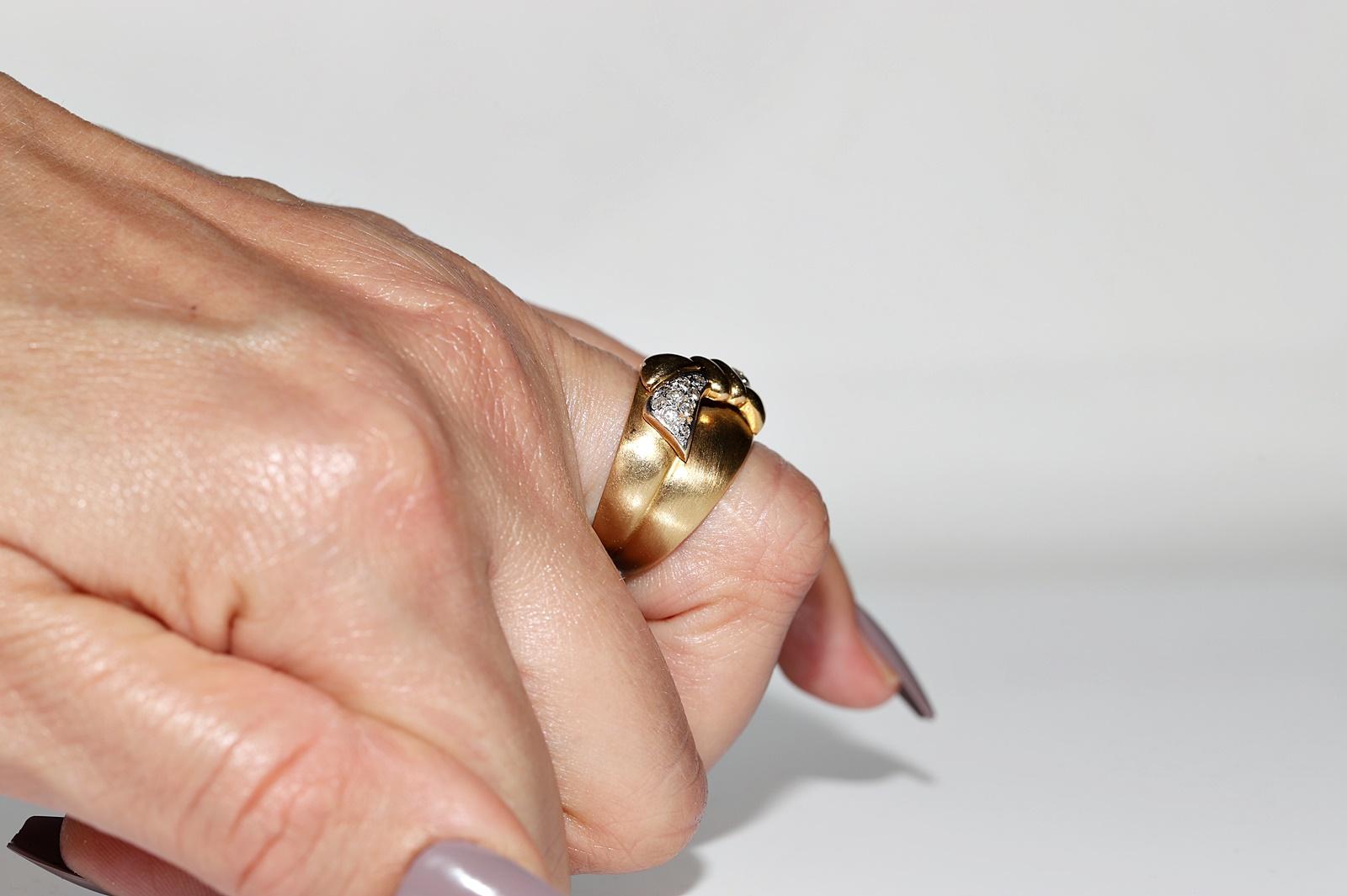 Taglio singolo Anello forte in oro 18k con diamanti naturali decorati, CIRCA ANNI 70 in vendita