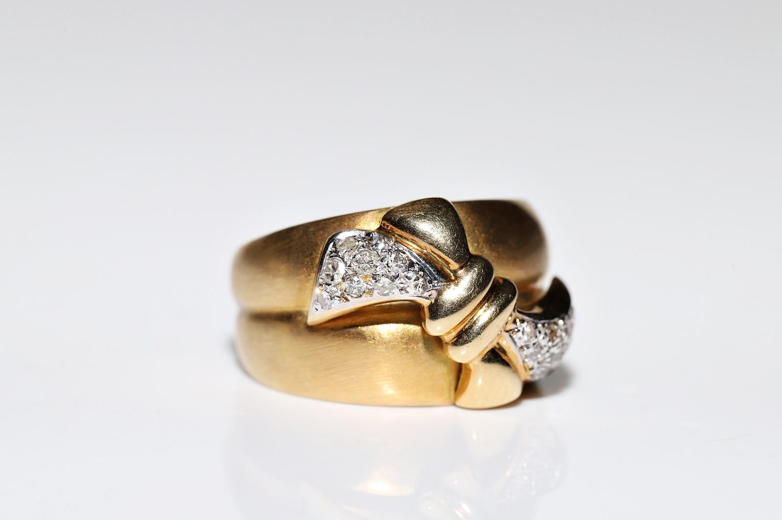 Vintage Circa 1970er Jahre 18k Gold Natürlicher Diamant Dekorierter starker Ring Damen im Angebot