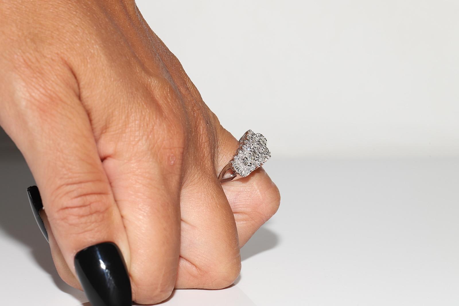 Donna Anello forte in oro 18k con diamanti naturali decorati, CIRCA ANNI 70 in vendita