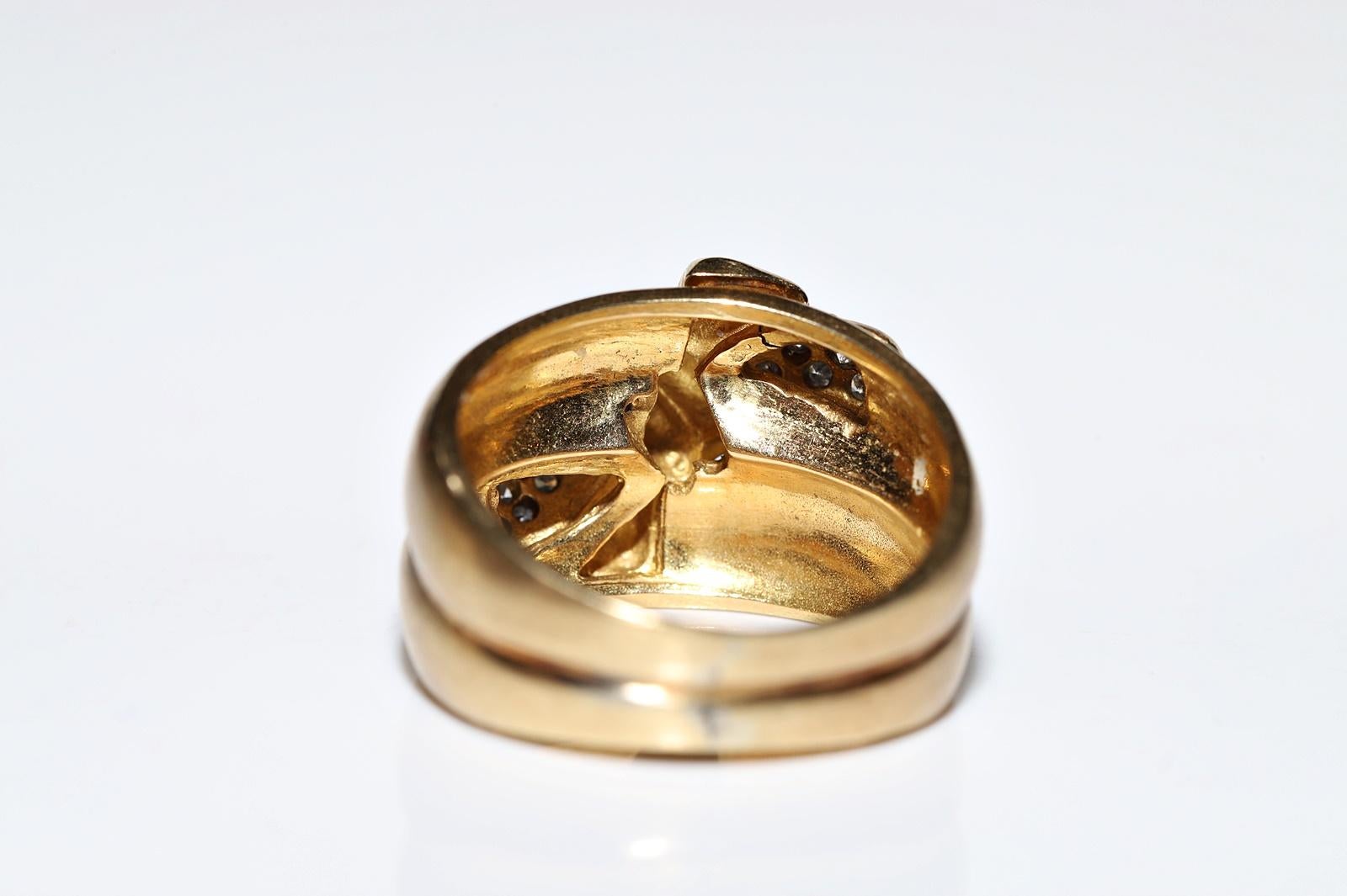 Vintage Circa 1970er Jahre 18k Gold Natürlicher Diamant Dekorierter starker Ring im Angebot 2