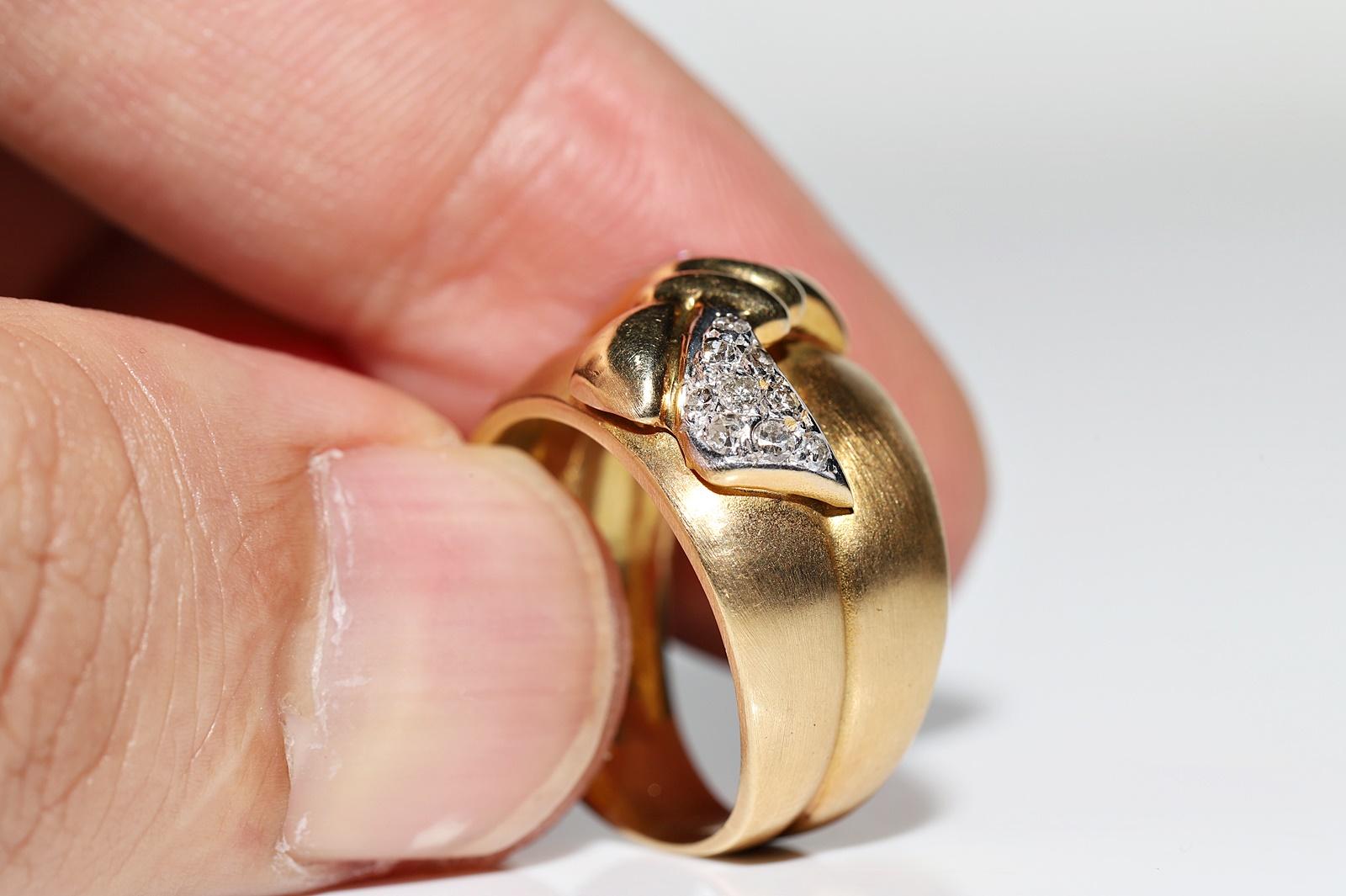 Vintage Circa 1970er Jahre 18k Gold Natürlicher Diamant Dekorierter starker Ring im Angebot 3