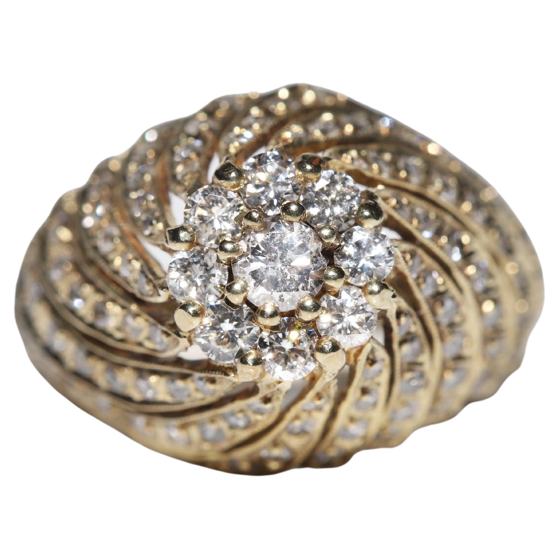 Bague vintage des années 1970 en or 18 carats décorée de diamants naturels 