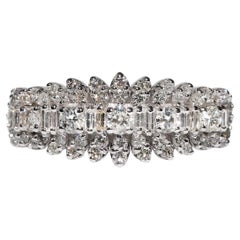 Anello forte in oro 18k con diamanti naturali decorati, CIRCA ANNI 70