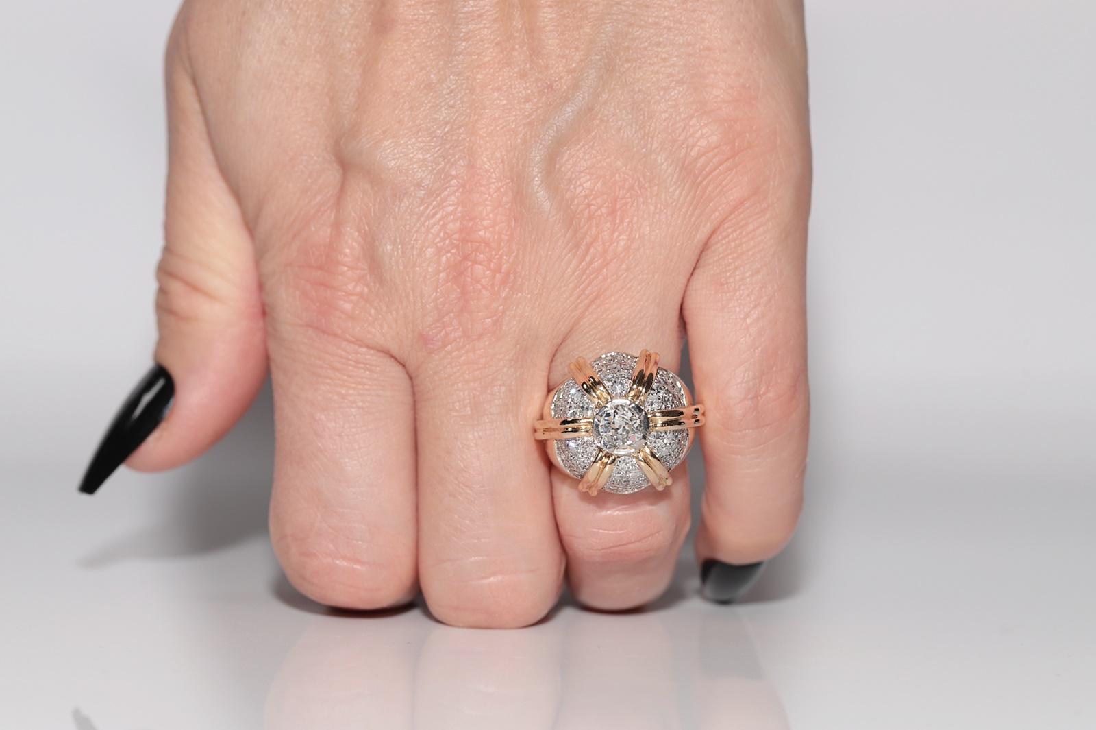 Vintage Circa 1970s Anillo TANQUE Fuerte Decorado con Diamantes Naturales en Oro de 18k en venta 9